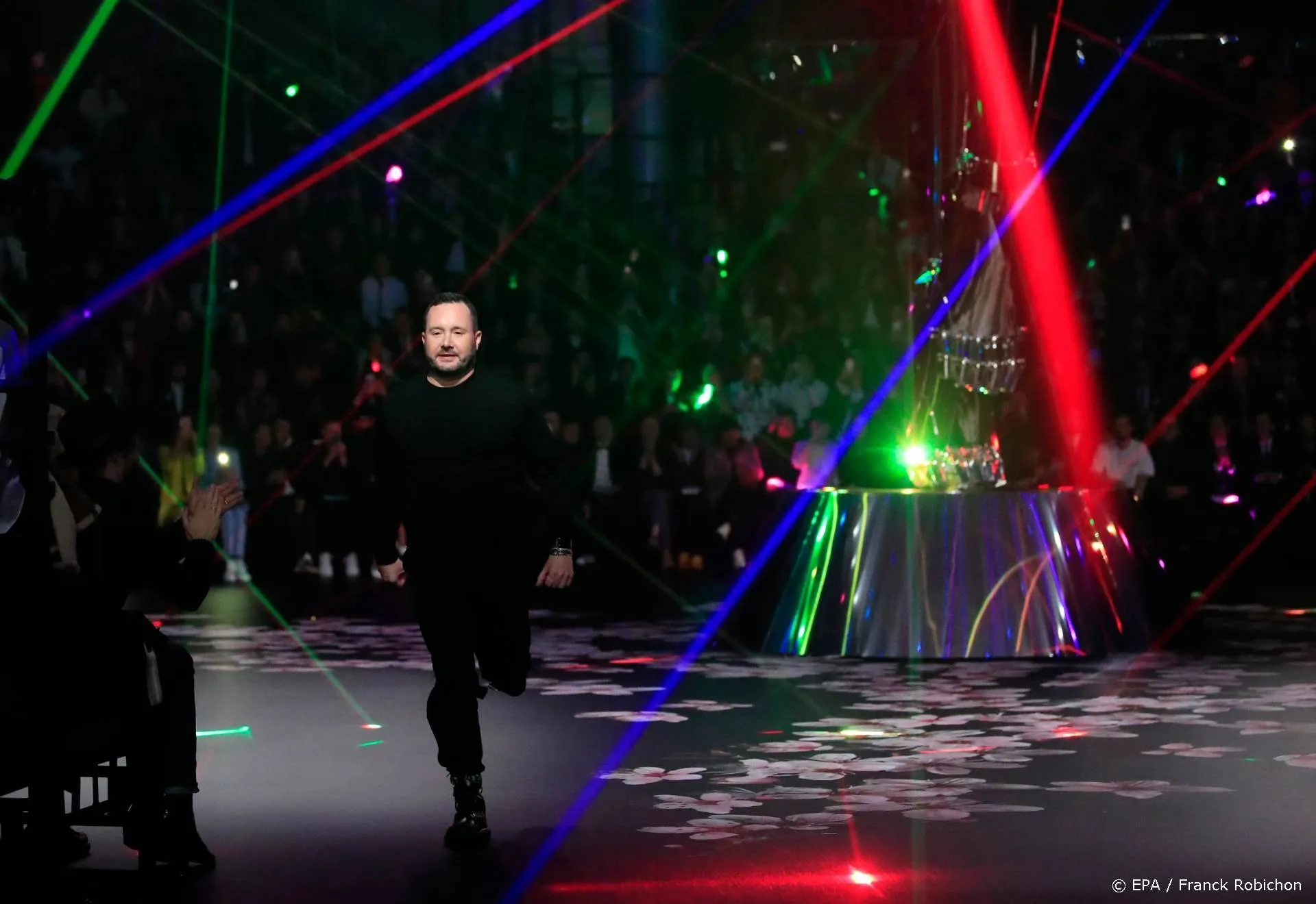 Kim Jones volgt Karl Lagerfeld op bij Fendi