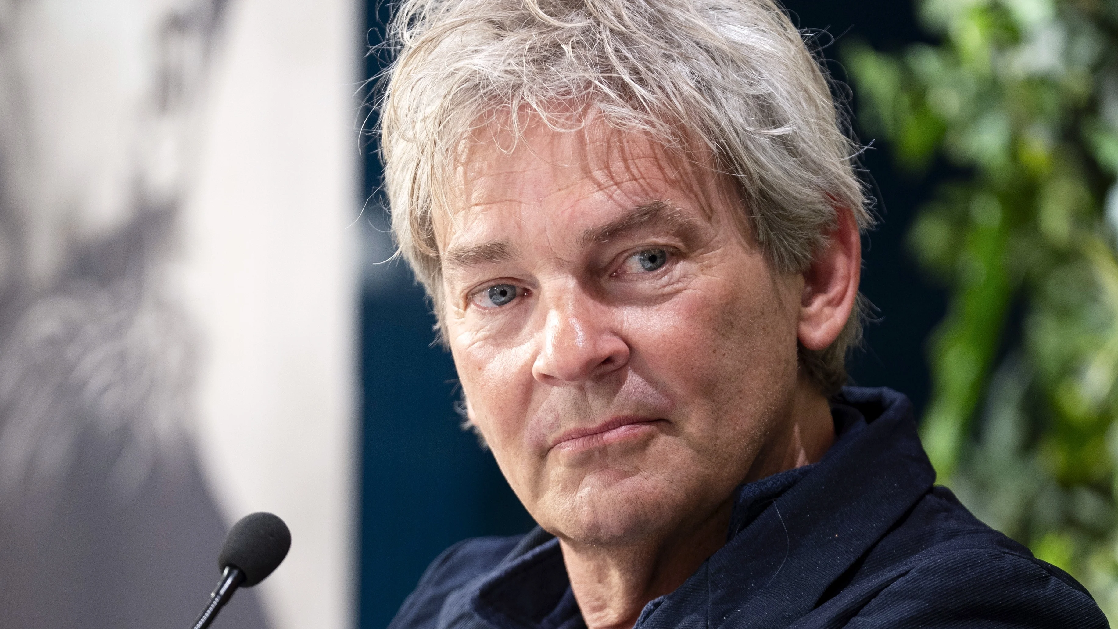 Matthijs van Nieuwkerk deelt verschrikkelijk verlies: 'Mijn lieve vader is overleden'