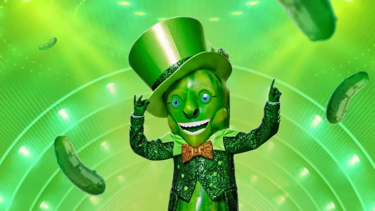 'Dit is De Zure Bom in The Masked Singer'