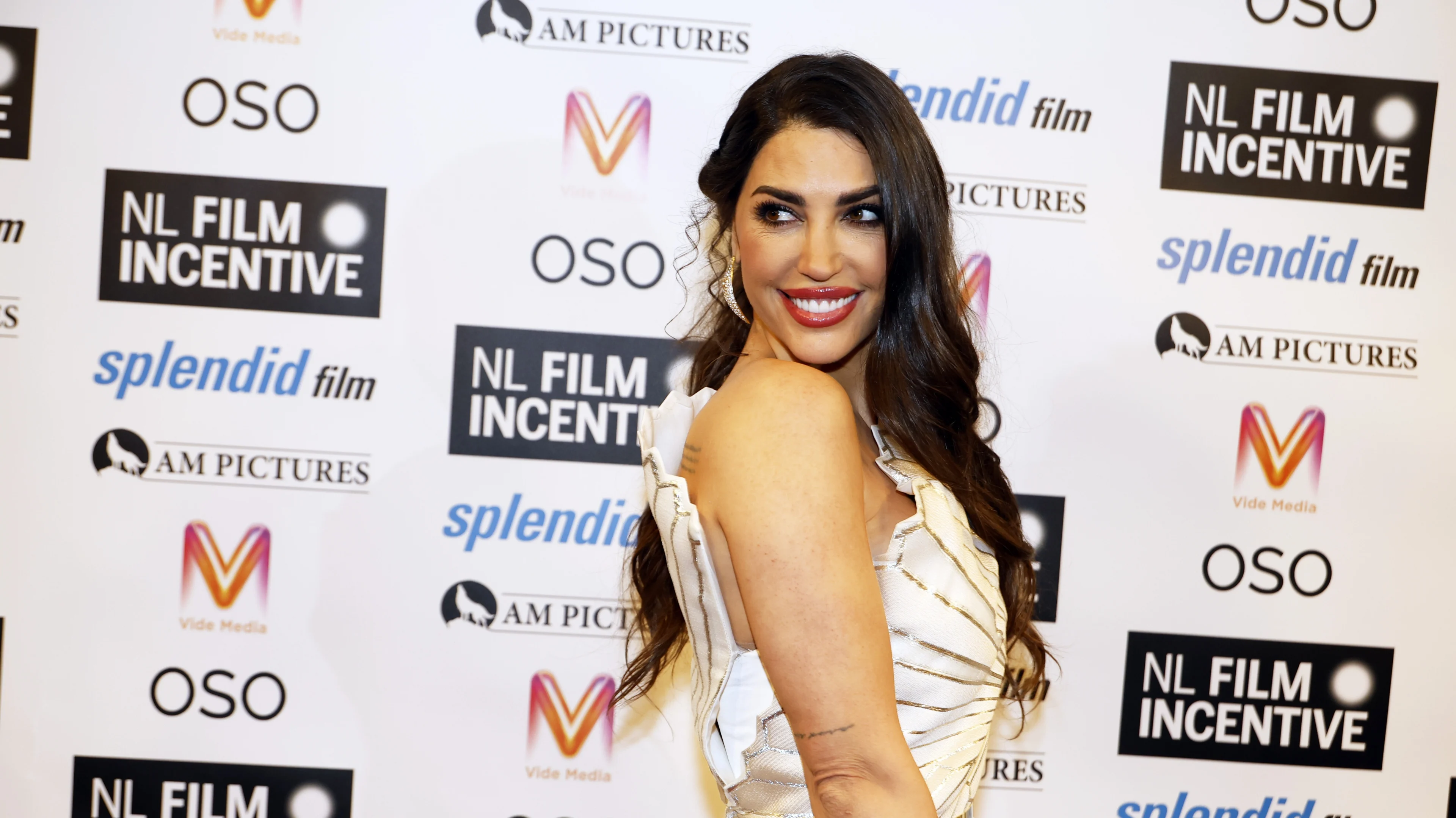 Prank call Yolanthe Cabau loopt gigantisch uit de hand