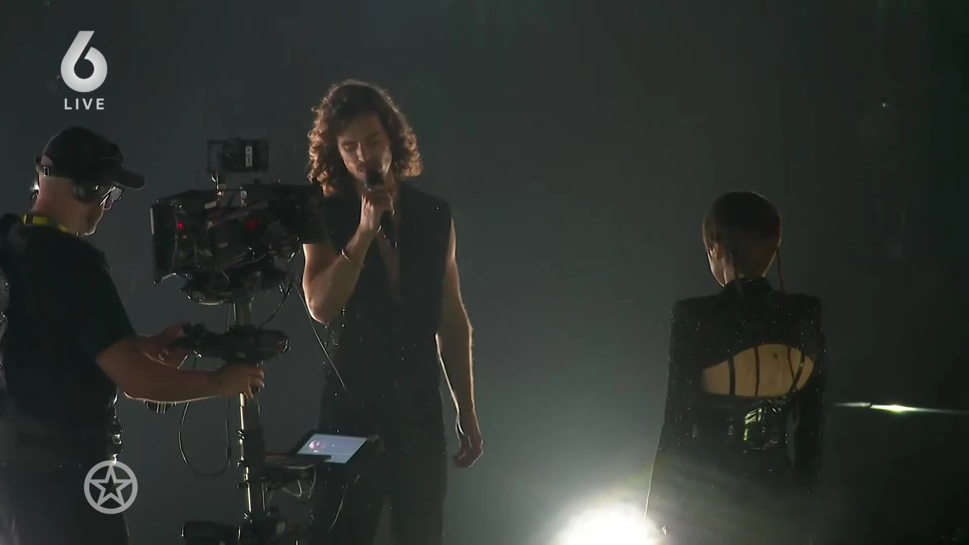 Duncan Laurence komt met nieuwe muziek