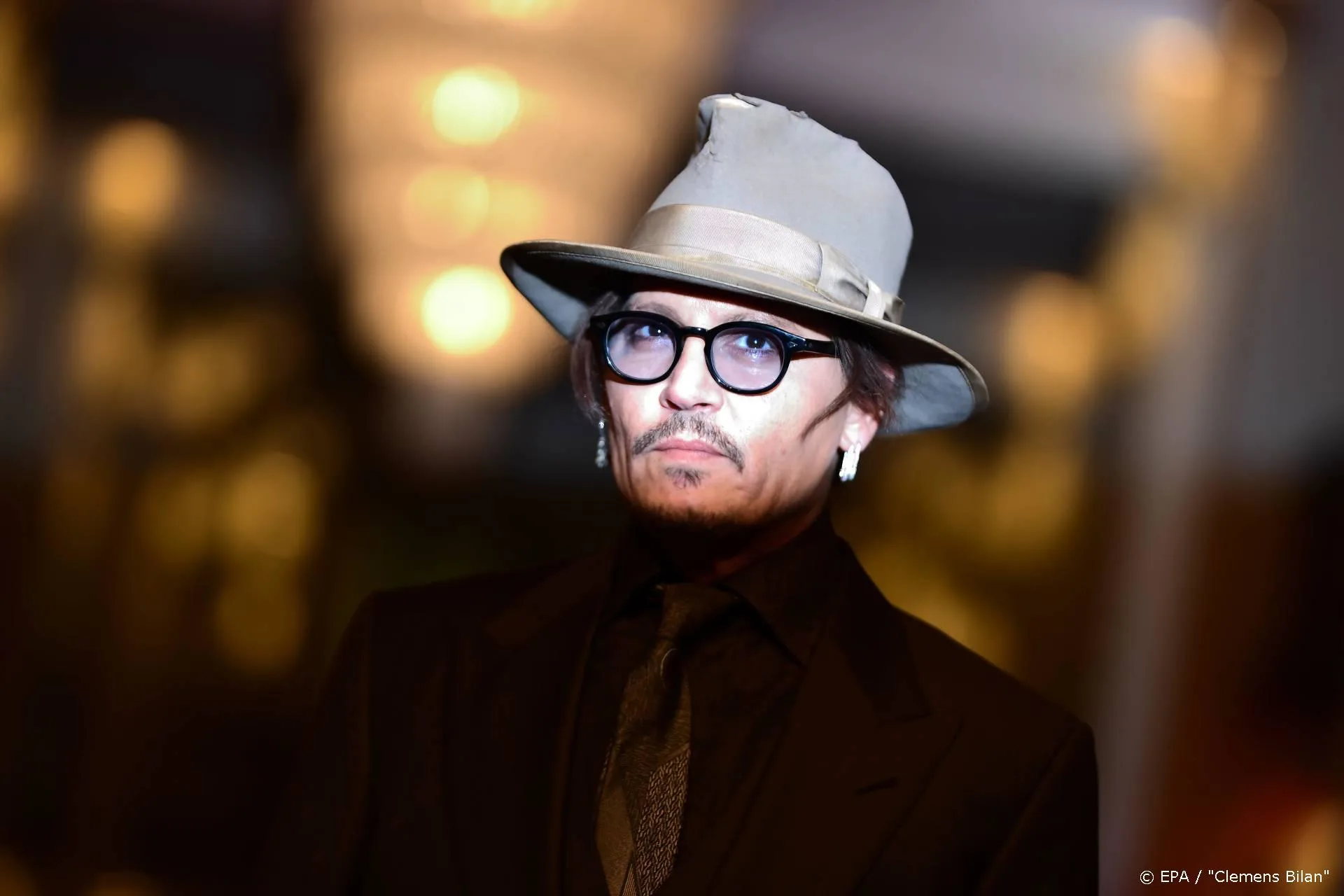 'Johnny Depp wil Britse tabloids aanlagen om hacken telefoon'