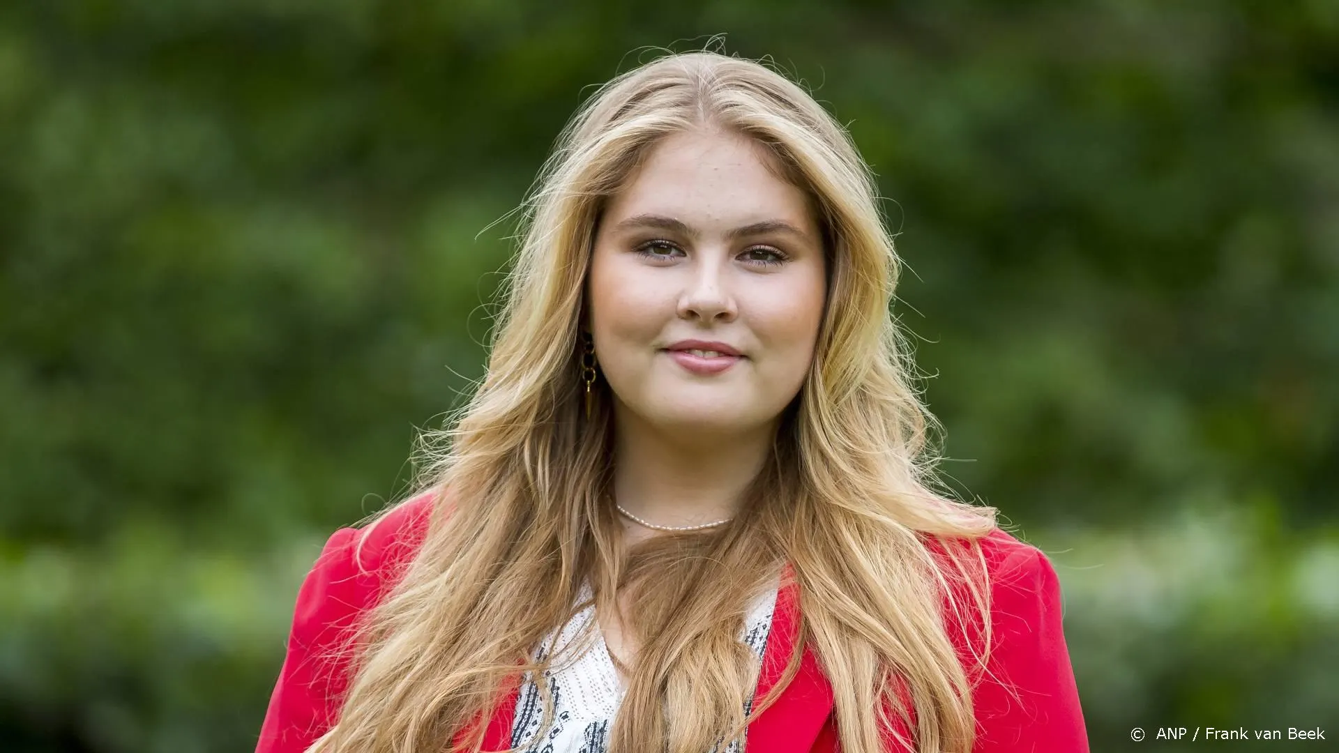 Boek over prinses Amalia verschijnt maandag