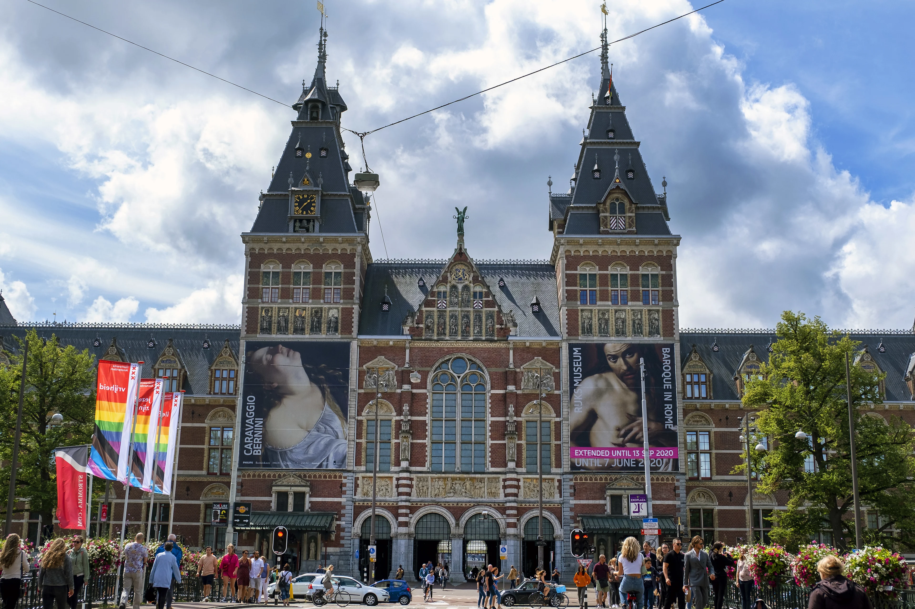 Rijksmuseum stelt vanaf woensdag mondkapjesplicht