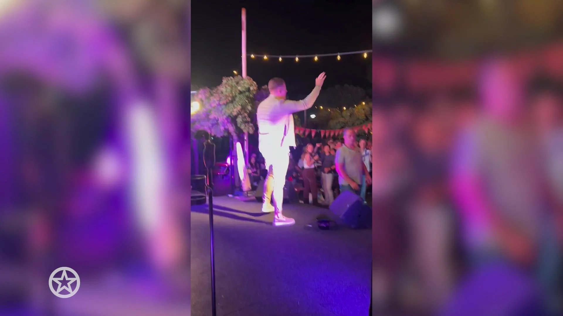 Bob Offenberg treedt op als volkszanger in Westmaas