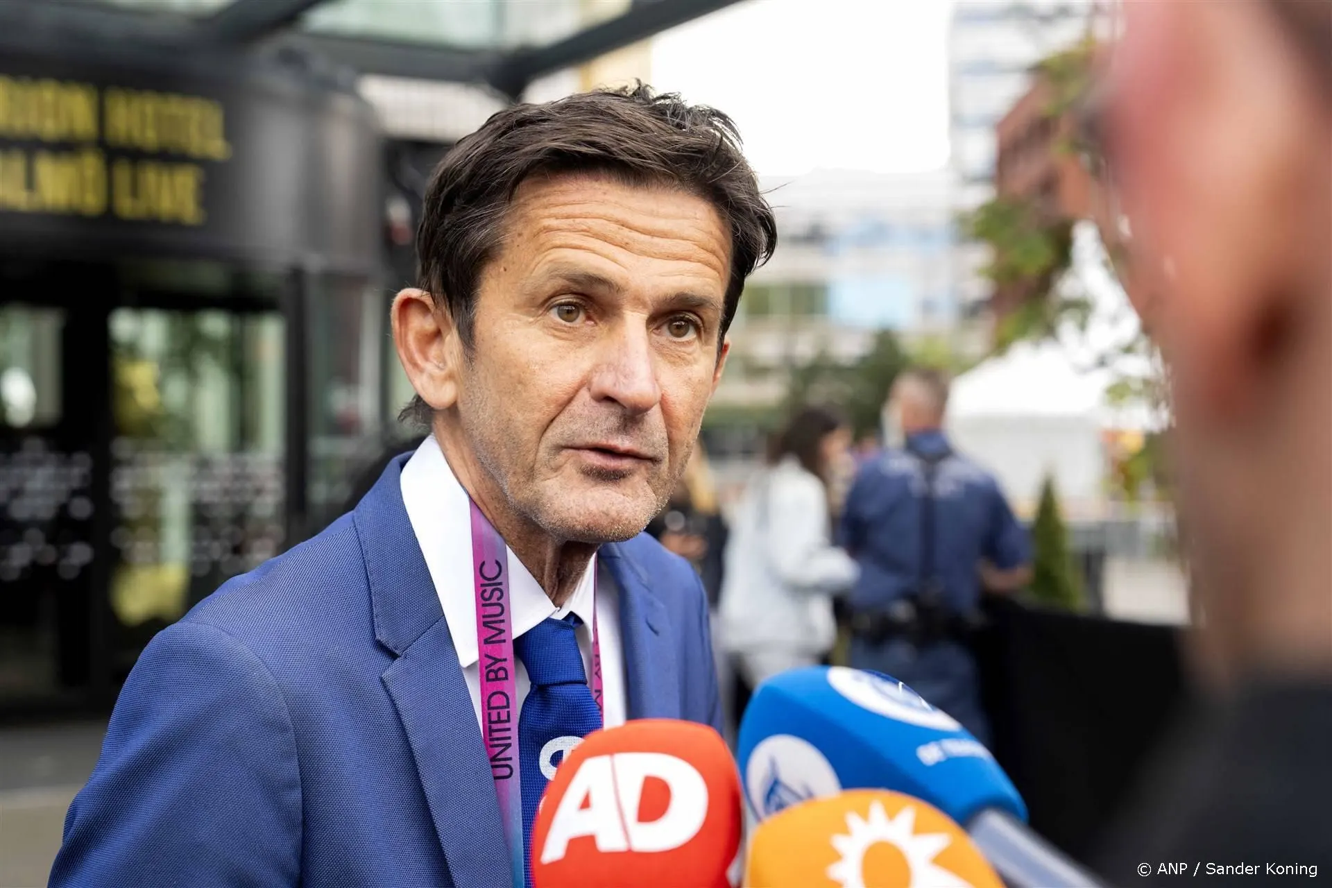 Cornald Maas doet hoopvolle onthulling over het songfestival 