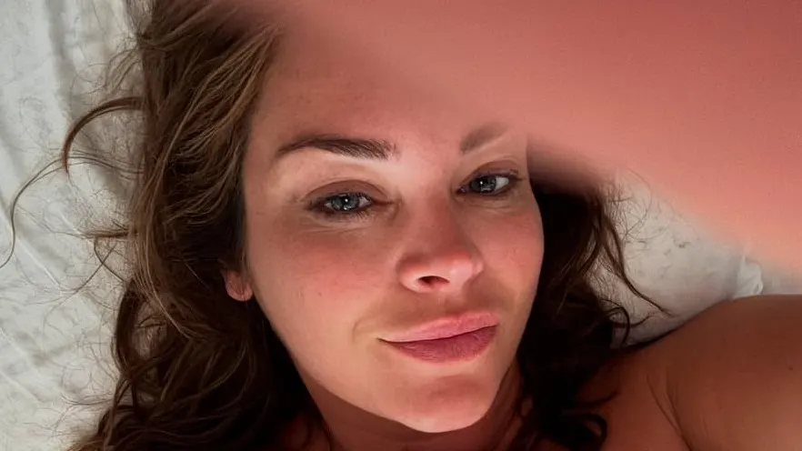 ZIEN: Miljuschka Witzenhausen schittert in deze film