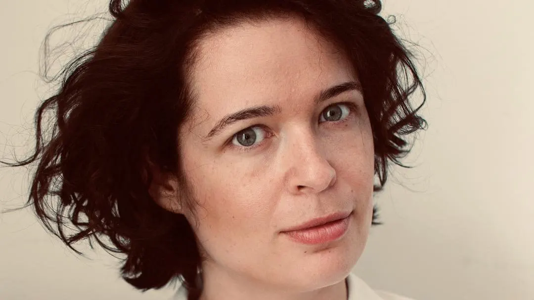 Arm en schouder Zomergast Lieke Marsman geamputeerd