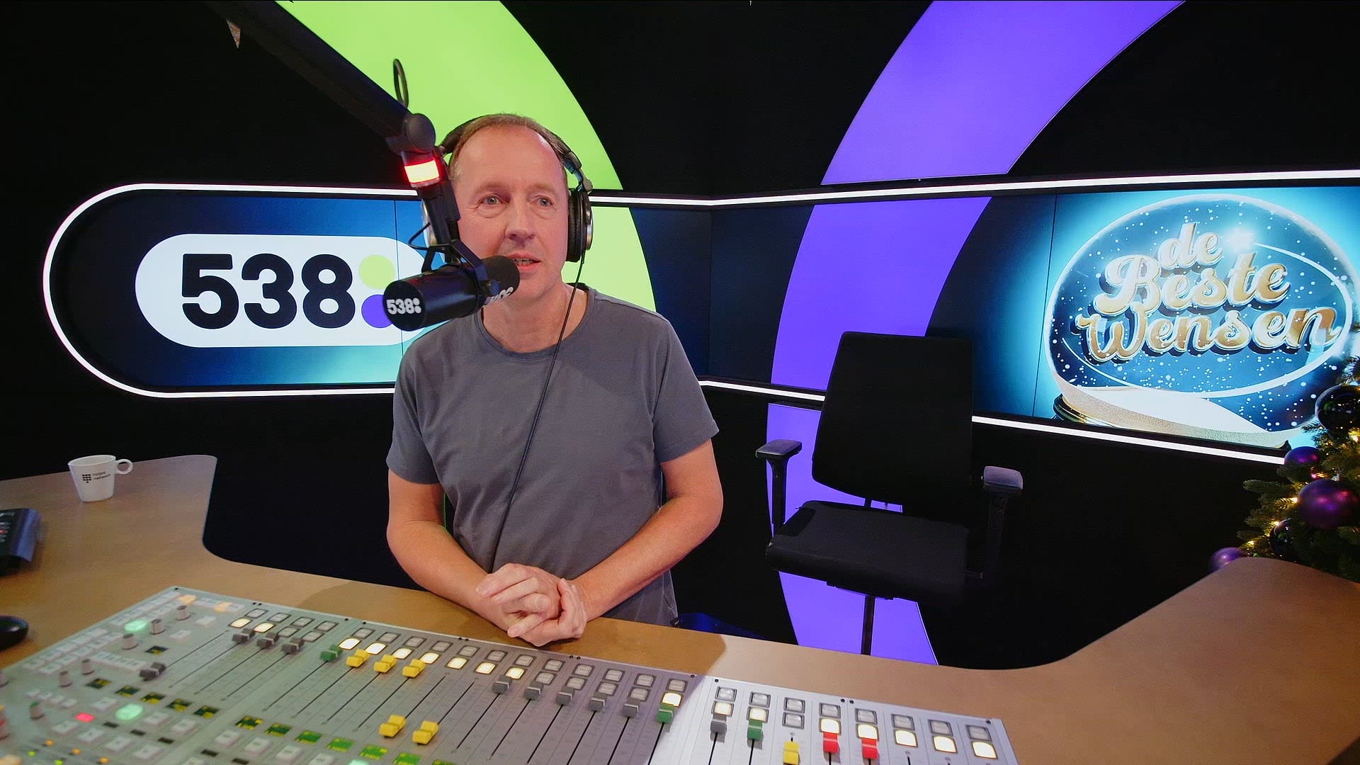 Trijntje Oosterhuis - Count On Me