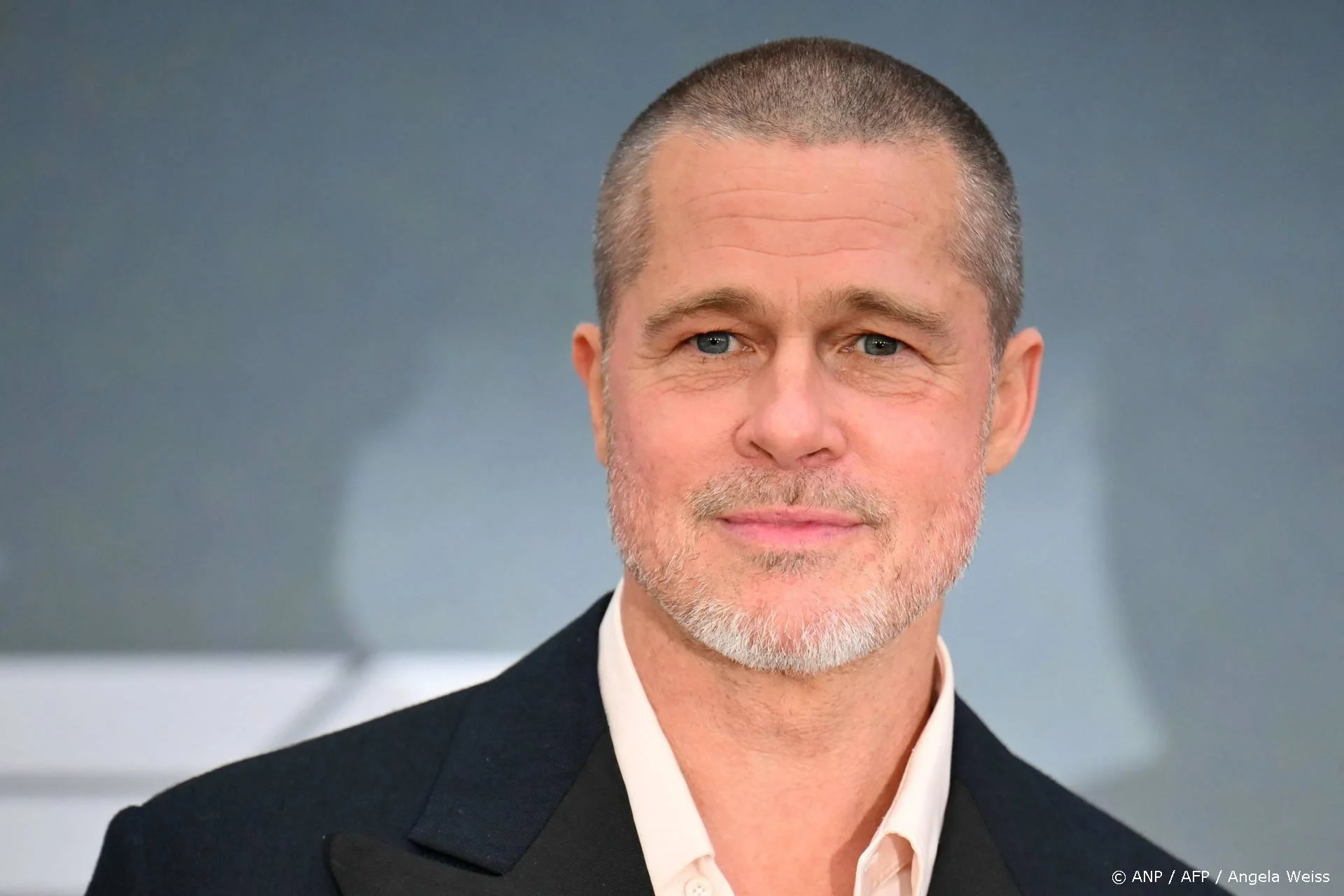 Brad Pitt gespot in Amsterdam: 'Straat afgezet'