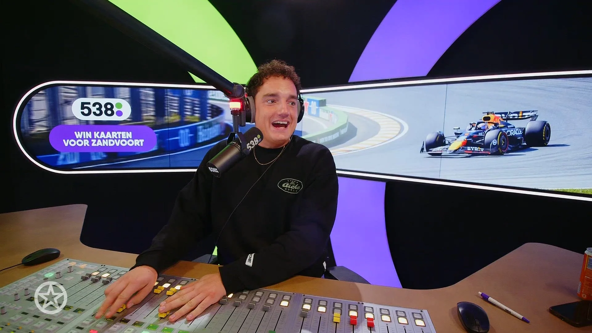 Henk Poort gaat het volkslied zingen bij de F1 in Zandvoort