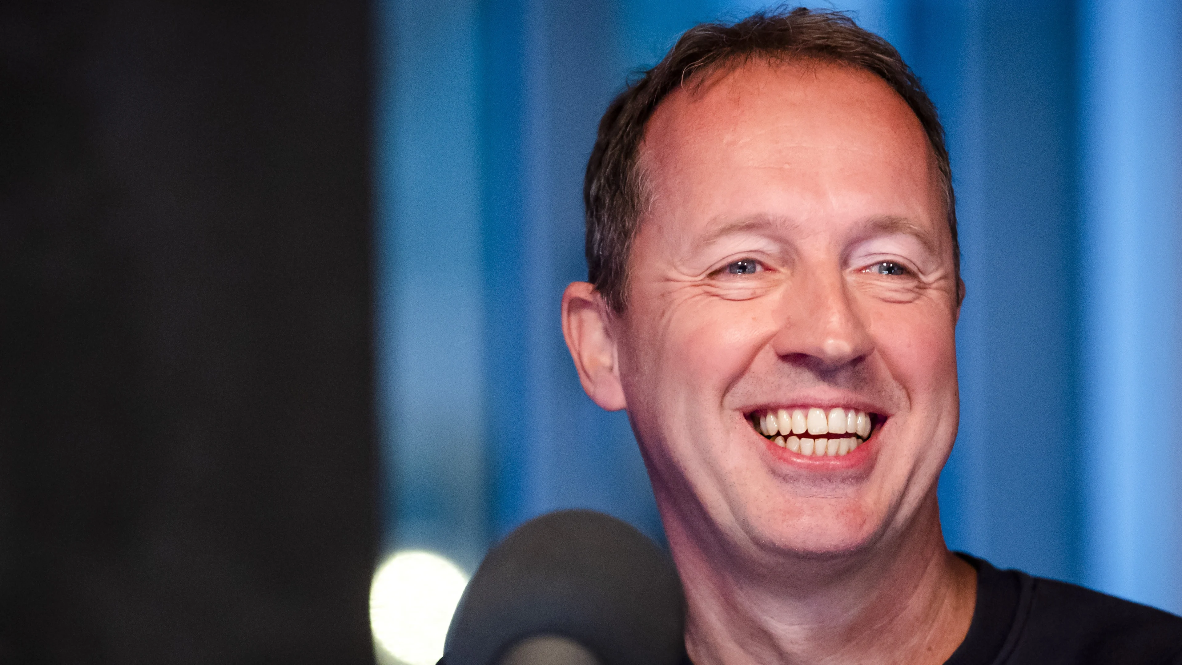 Edwin Evers betrapt bij Eva Jinek