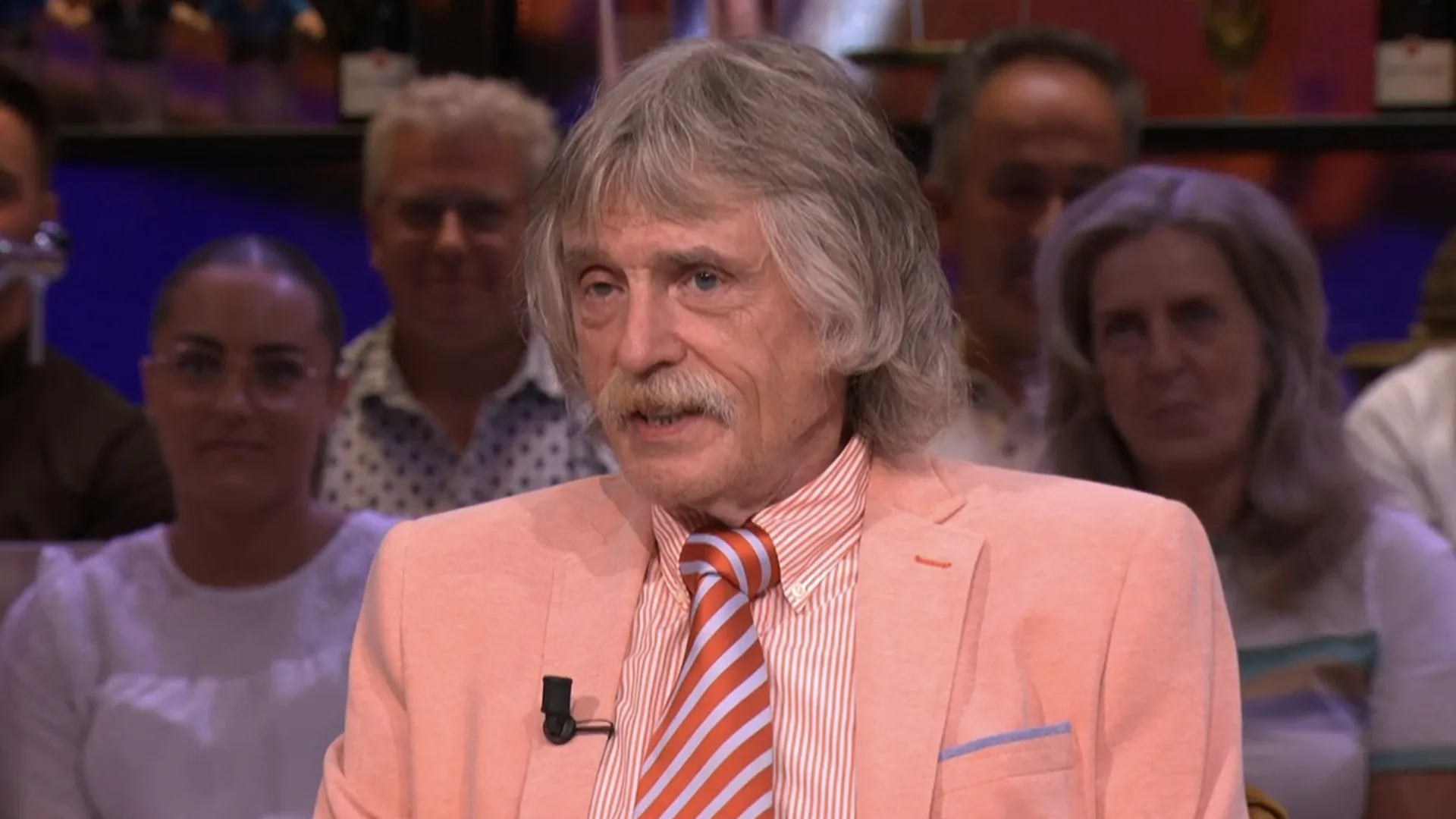 Johan Derksen gepikeerd na afwijzing Wendy van Dijk: 'Stank voor dank'