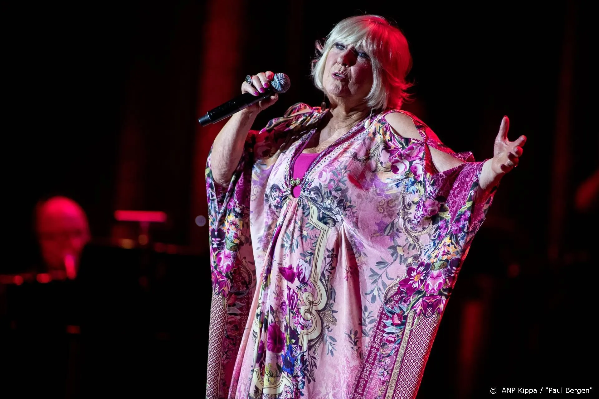 Willeke Alberti onderscheiden met Edison-oeuvreprijs