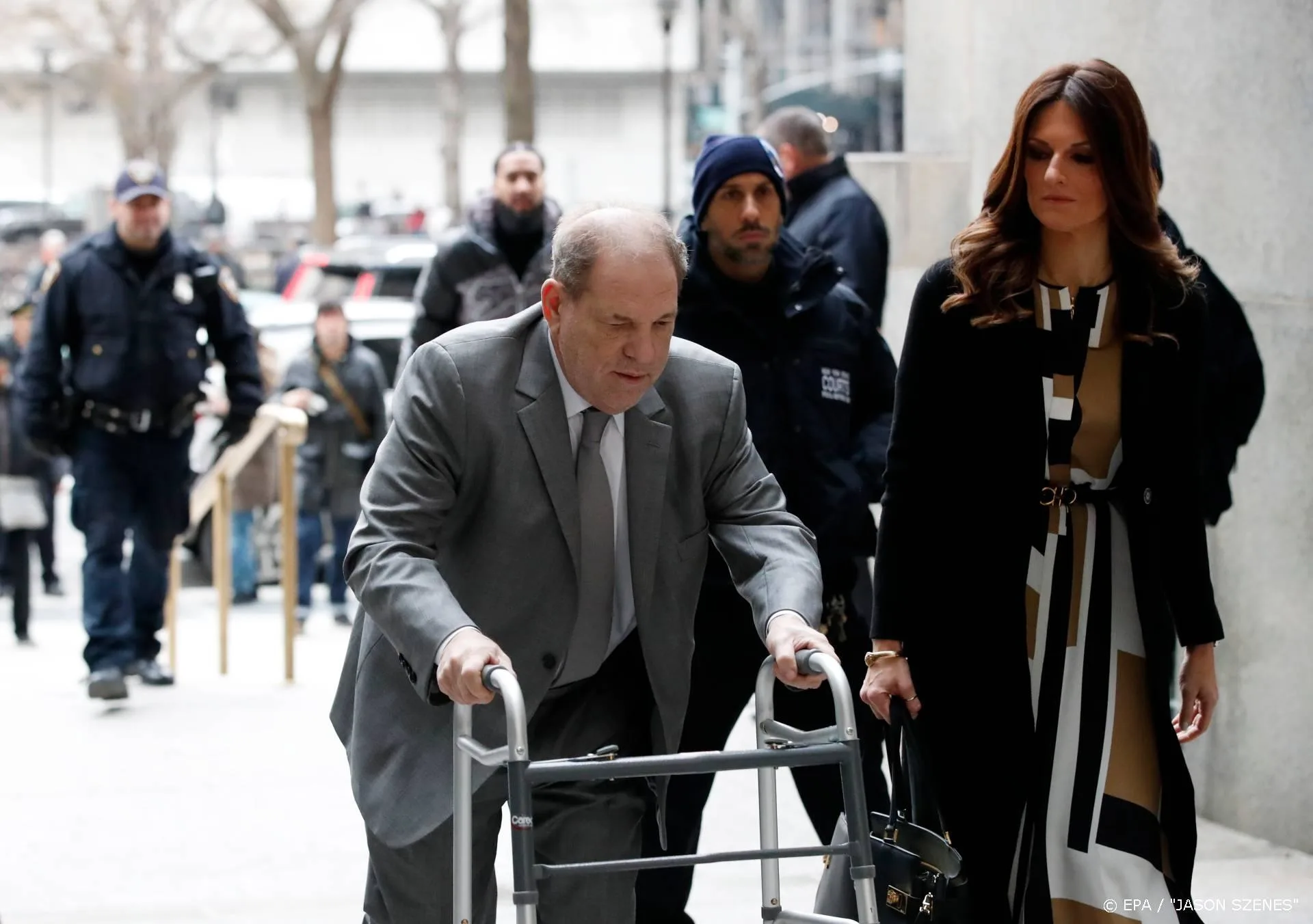 Tientallen juryleden afgewezen in rechtszaak tegen Weinstein