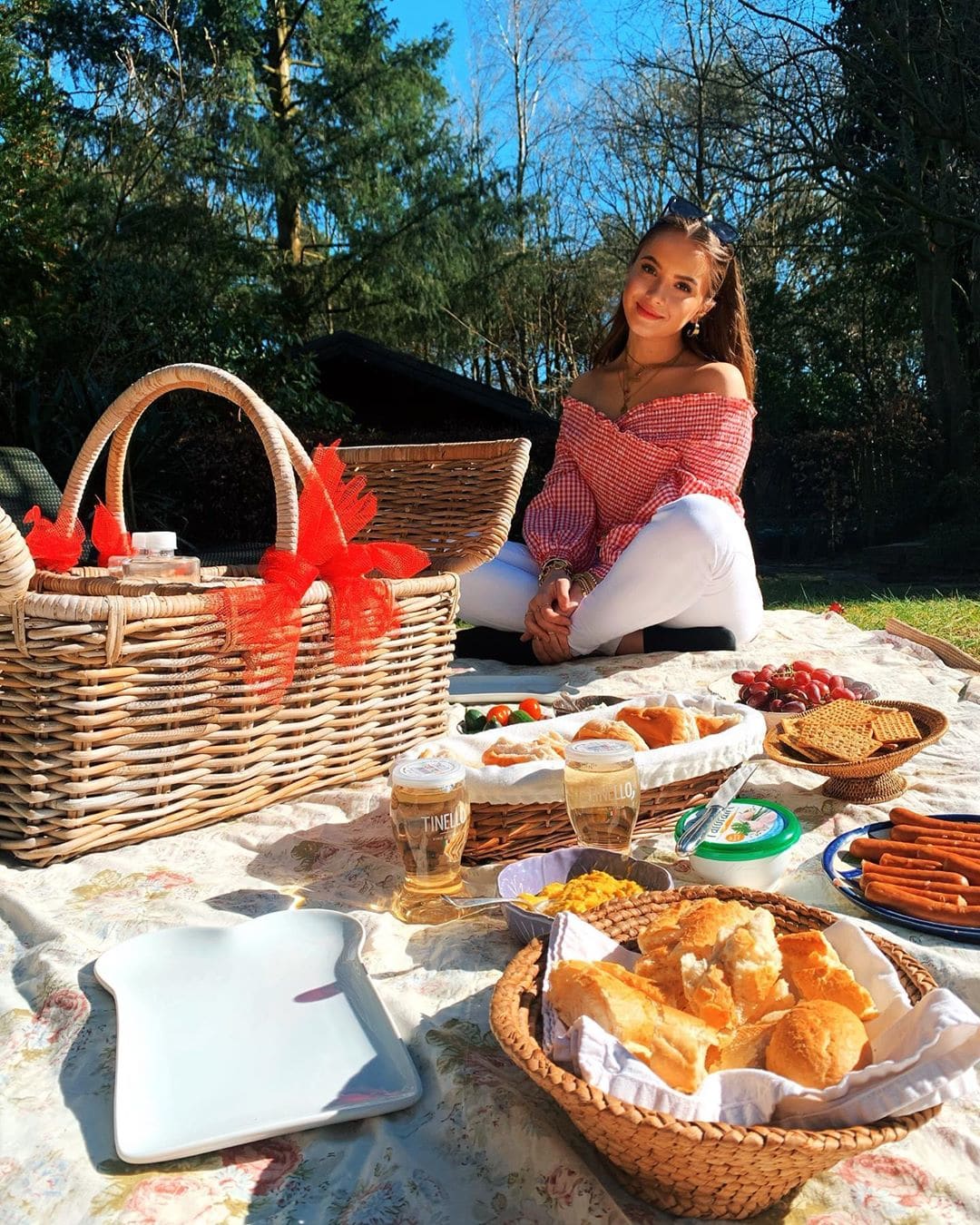 Verliefde Jada Borsato doet een quarantaine-picknick