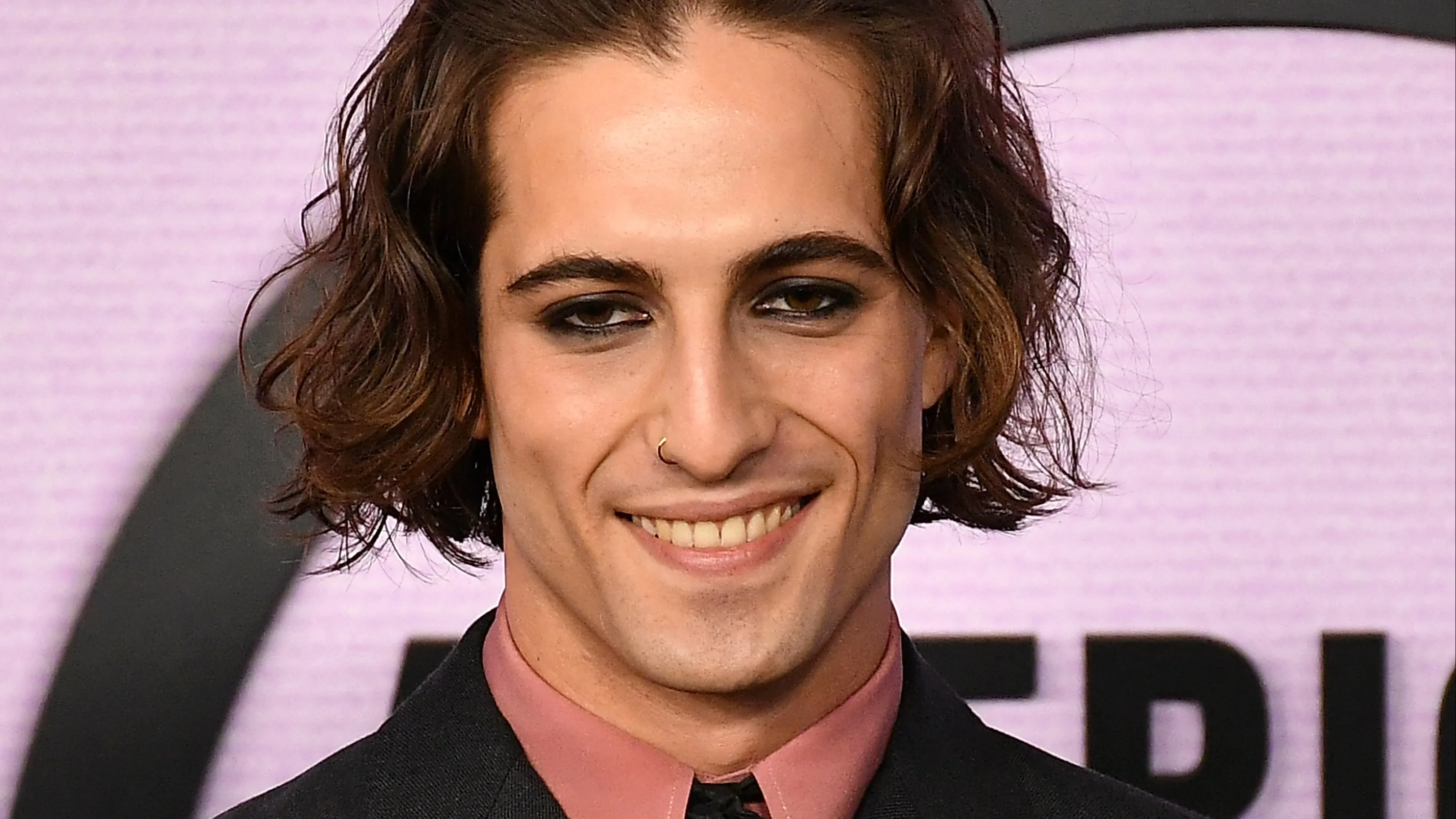 Video tongende 'vreemdgaande' Måneskin-Damiano gelekt