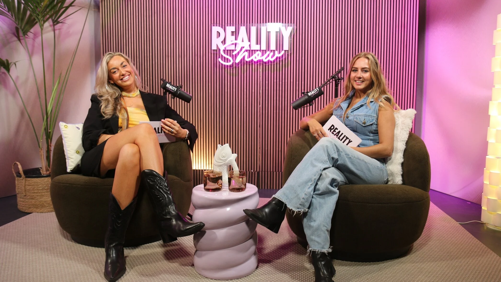 Deze week in RealityShow: Gênante momenten in B&B Vol Liefde en rooie oortjes door Ex on the Beach