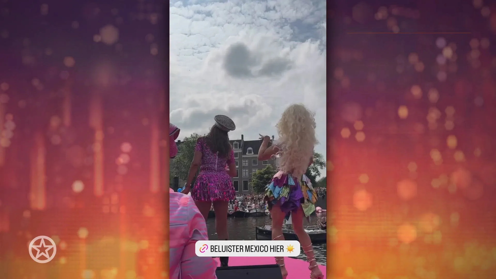 Gerard zingt tijdens Canal Parade