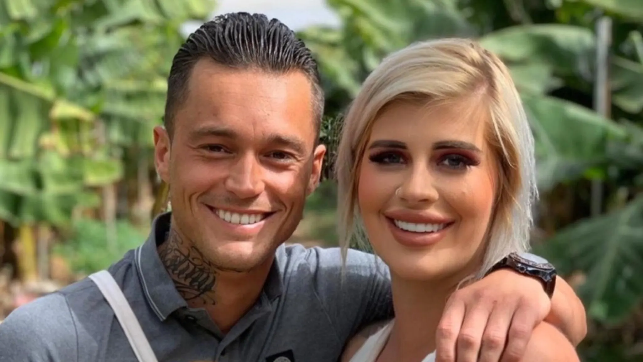 Ex On The Beach-stel belaagd door 30 gemaskerde mannen