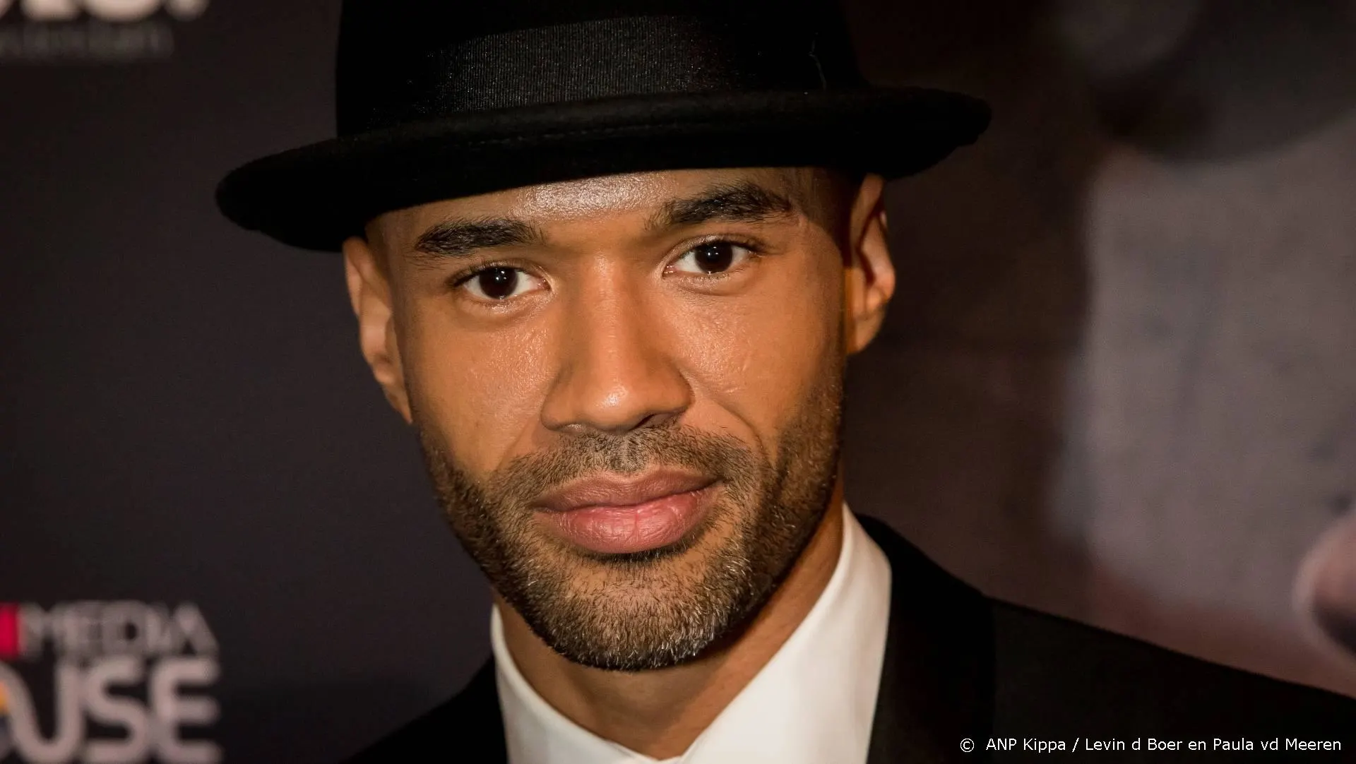 Mr. Probz  eist tien miljoen euro van platenmaatschappij Sony