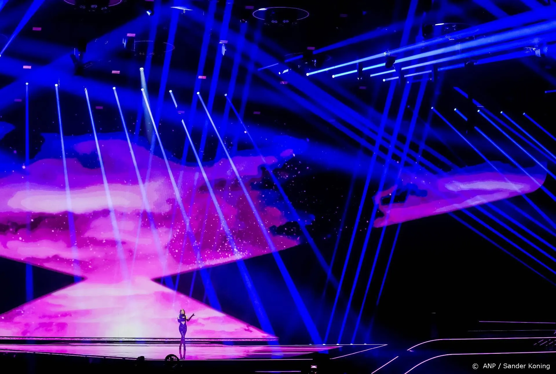 Stefania bezorgt Griekenland eerste top 10-notering sinds 2013