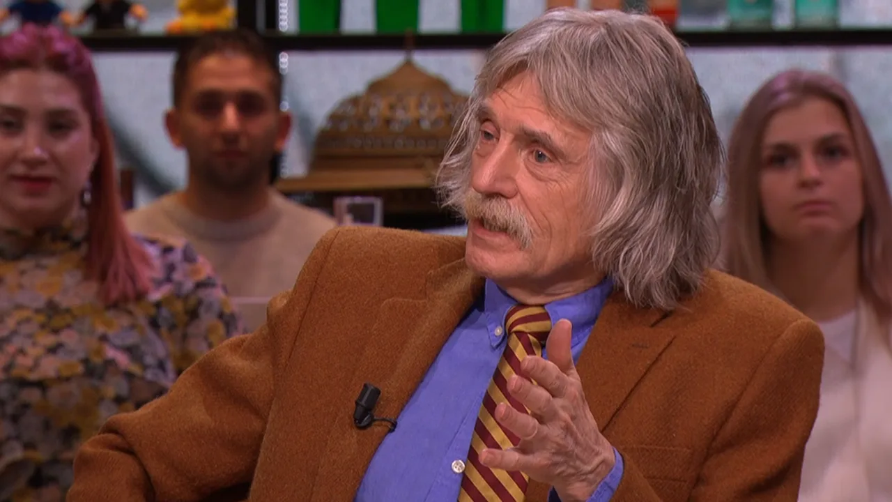 'Het zou fatsoenlijk zijn als Ajax aan alle seizoenkaarthouders de helft terugbetaalt'