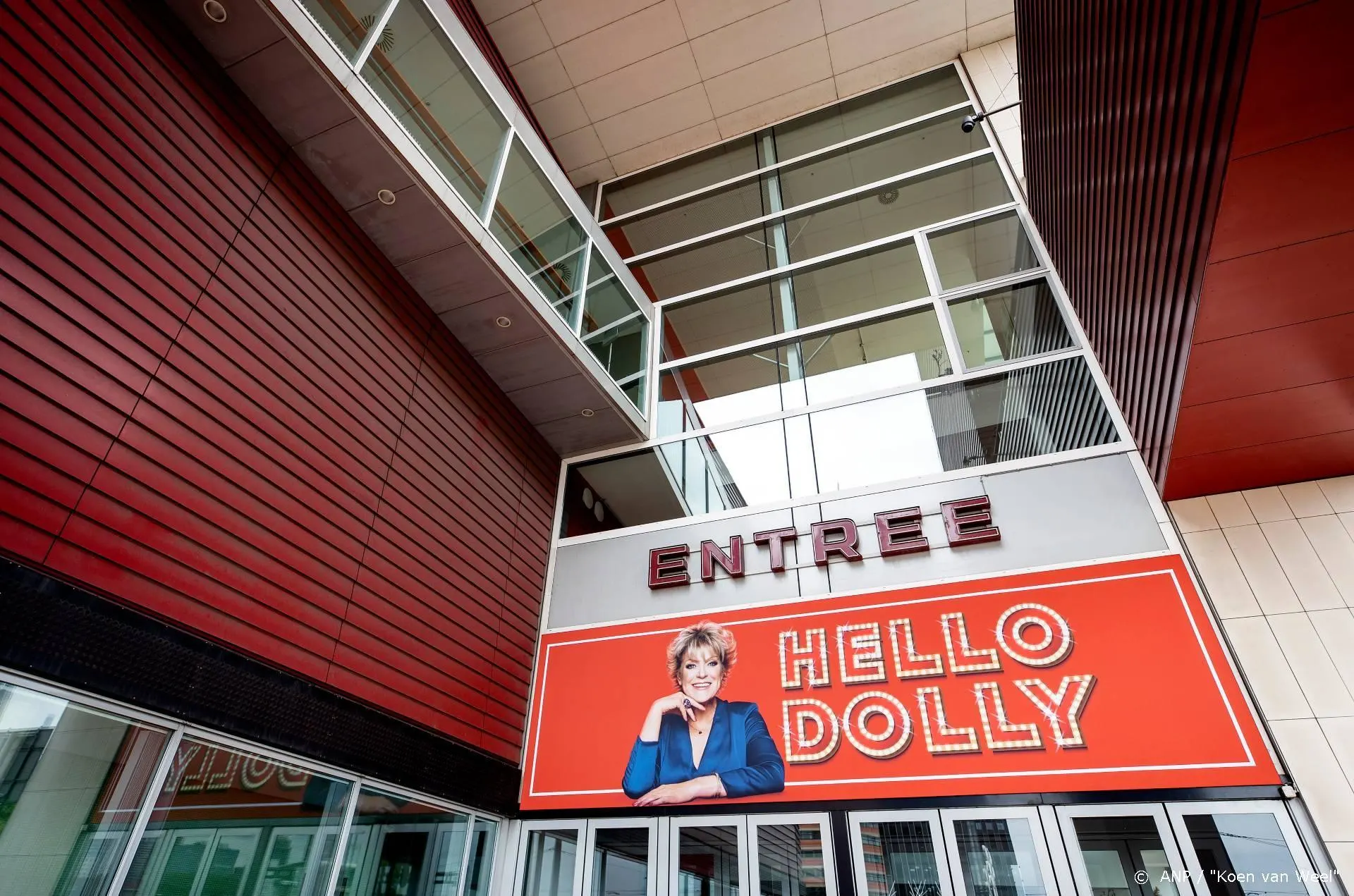 'Waardenberg &amp; De Jong hervatten show als Luxor vol kan'