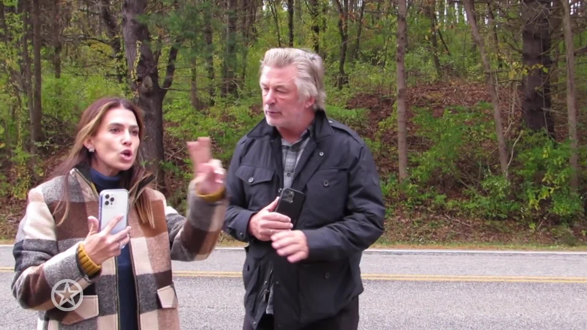 Alec Baldwin praat voor het eerst met pers na schietincident