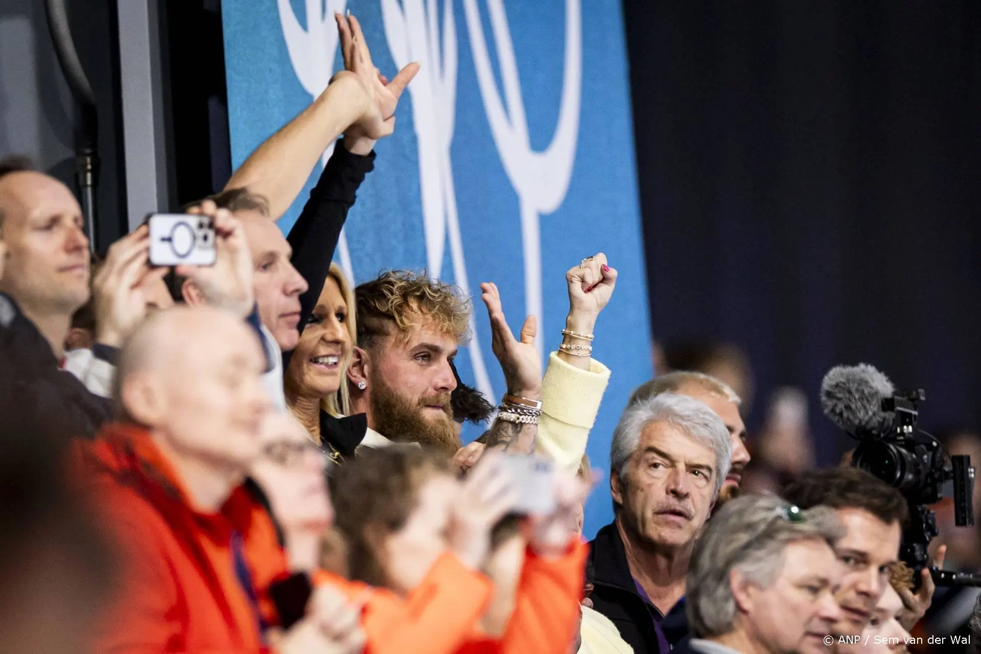 Jake Paul prijst prestatie van verloofde Jutta Leerdam