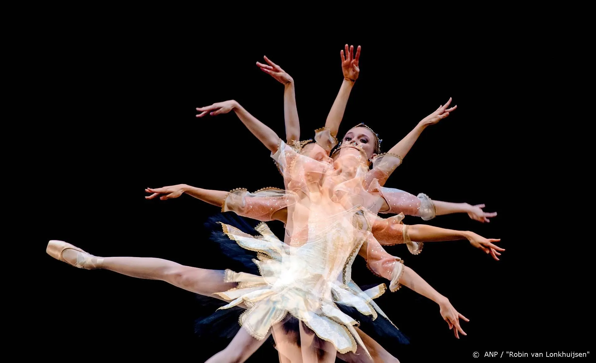 Dansstudenten werken vanuit 23 landen samen