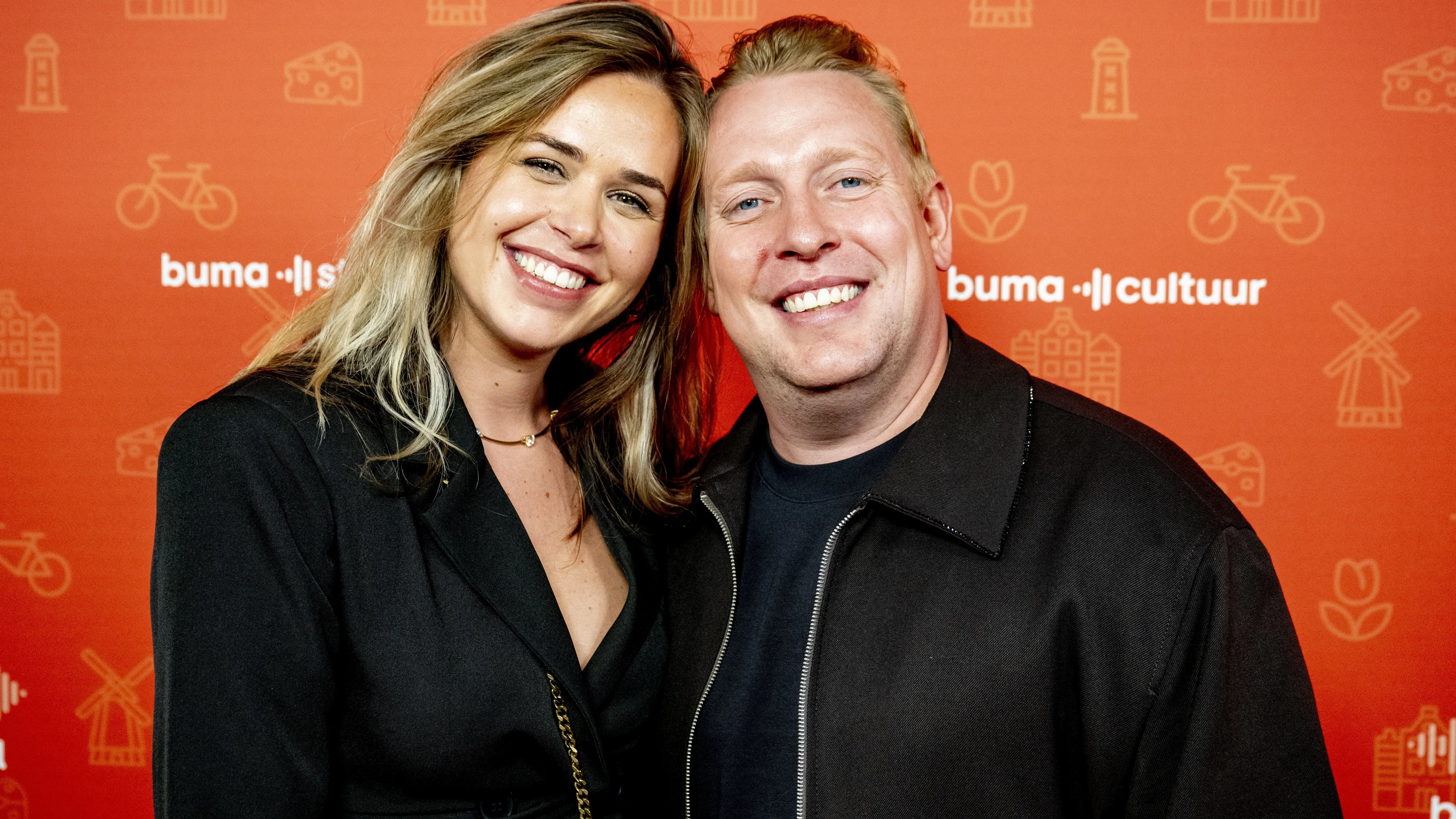 Billy Dans openhartig over zijn relatie: 'Komt niks tekort'