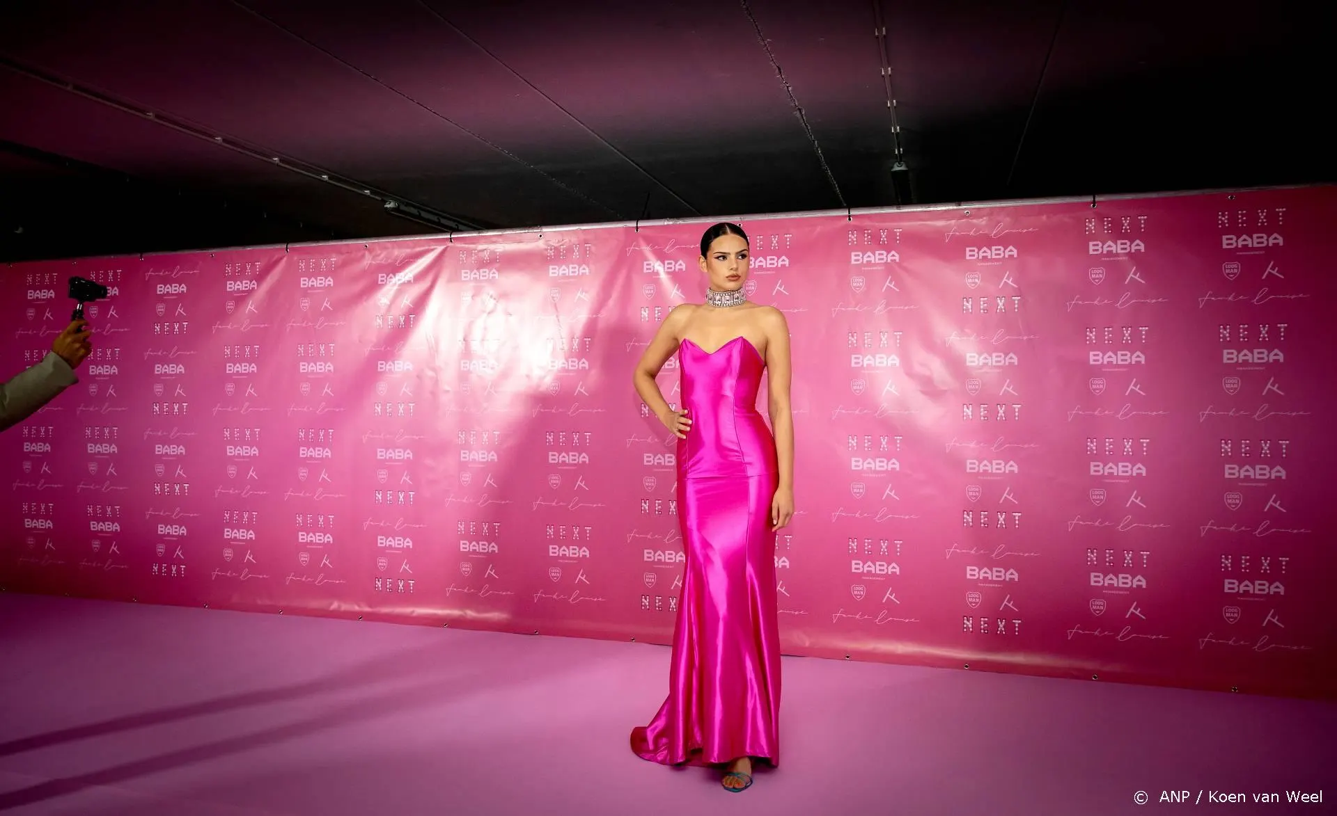 Famke Louise laat nieuwe kant van zichzelf zien