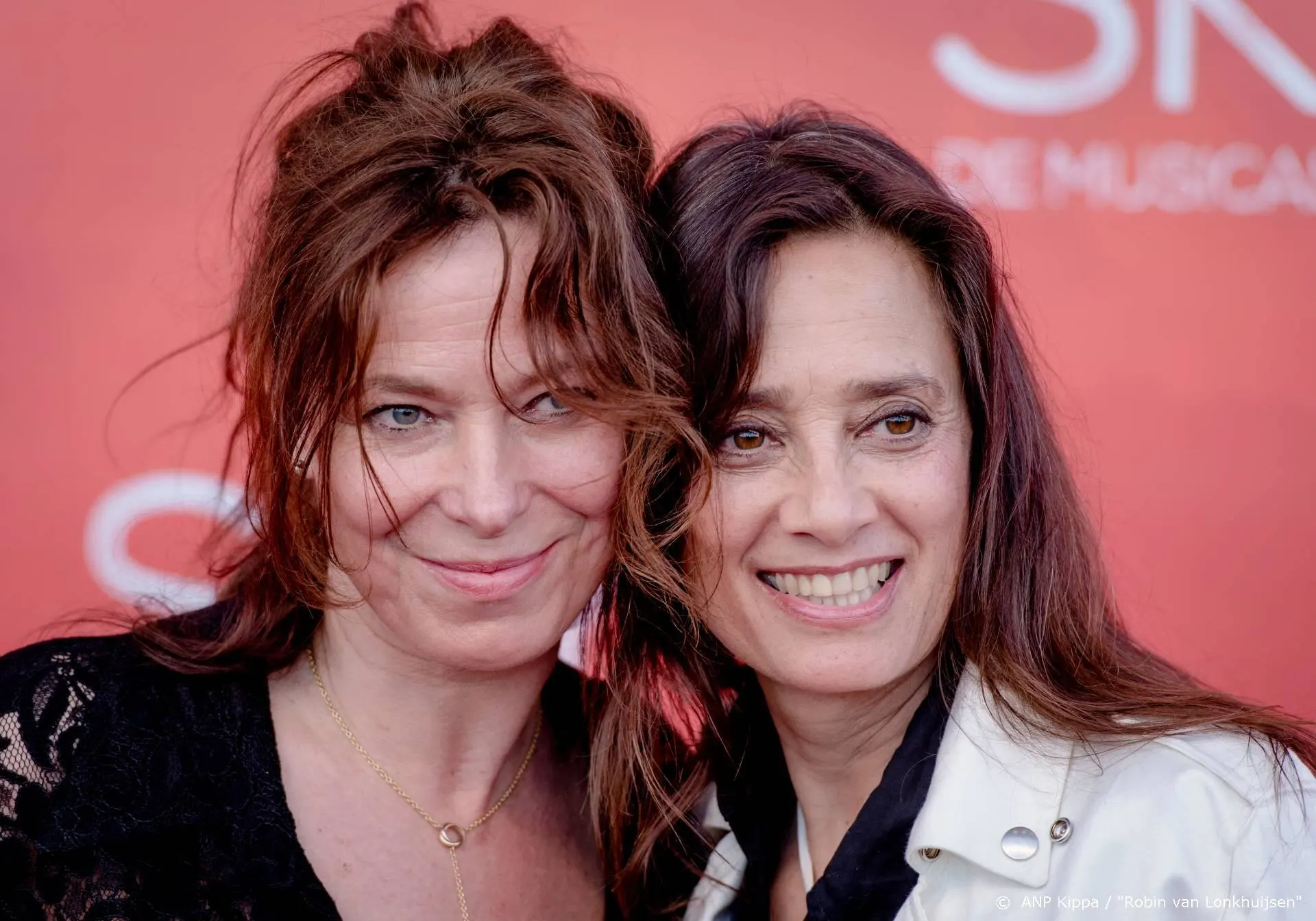 Loïs Lane viert 35-jarig jubileum met clubtour