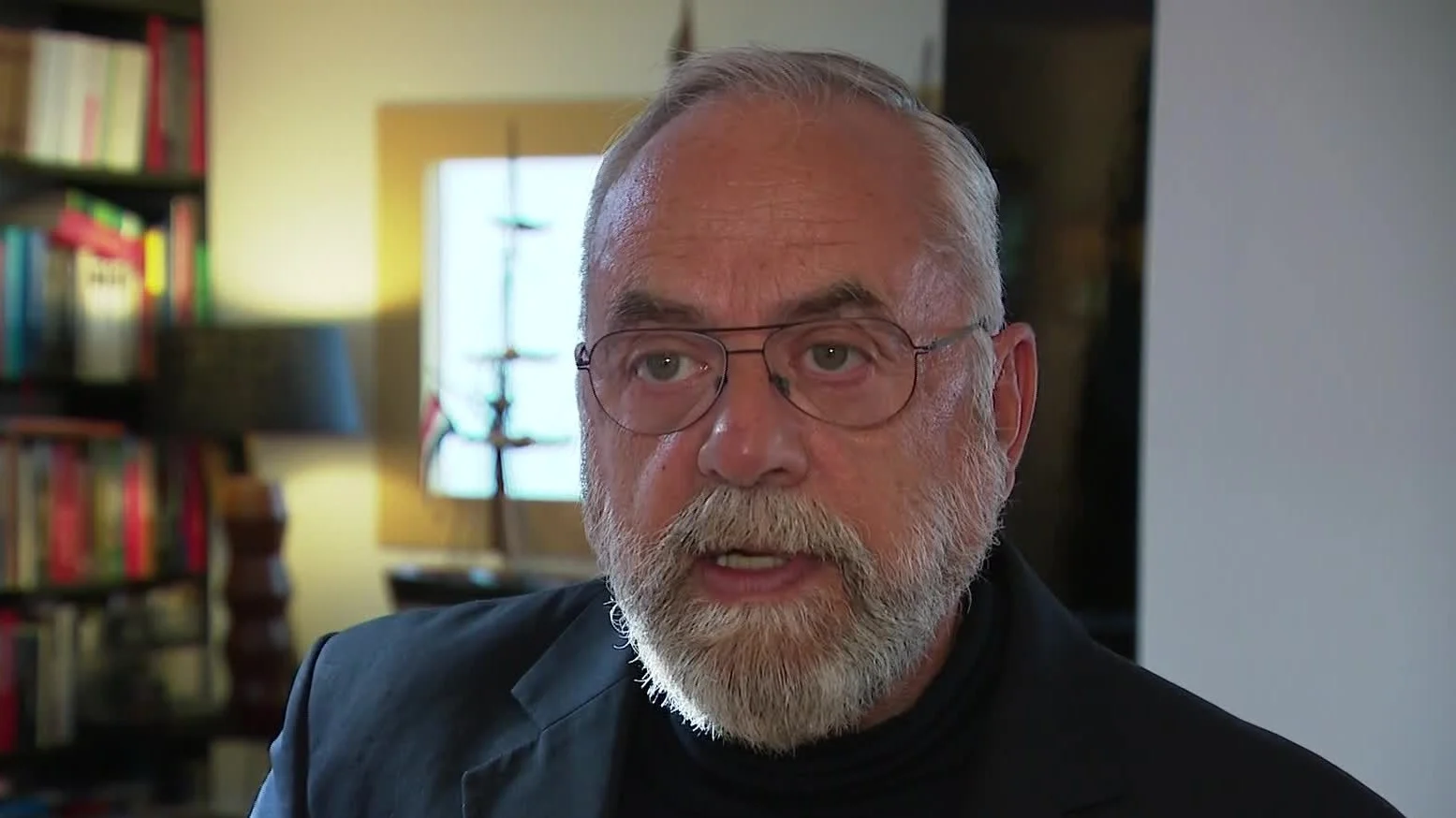 Hammerstein geen advocaat meer na klacht Peter R. de Vries en gaat in beroep