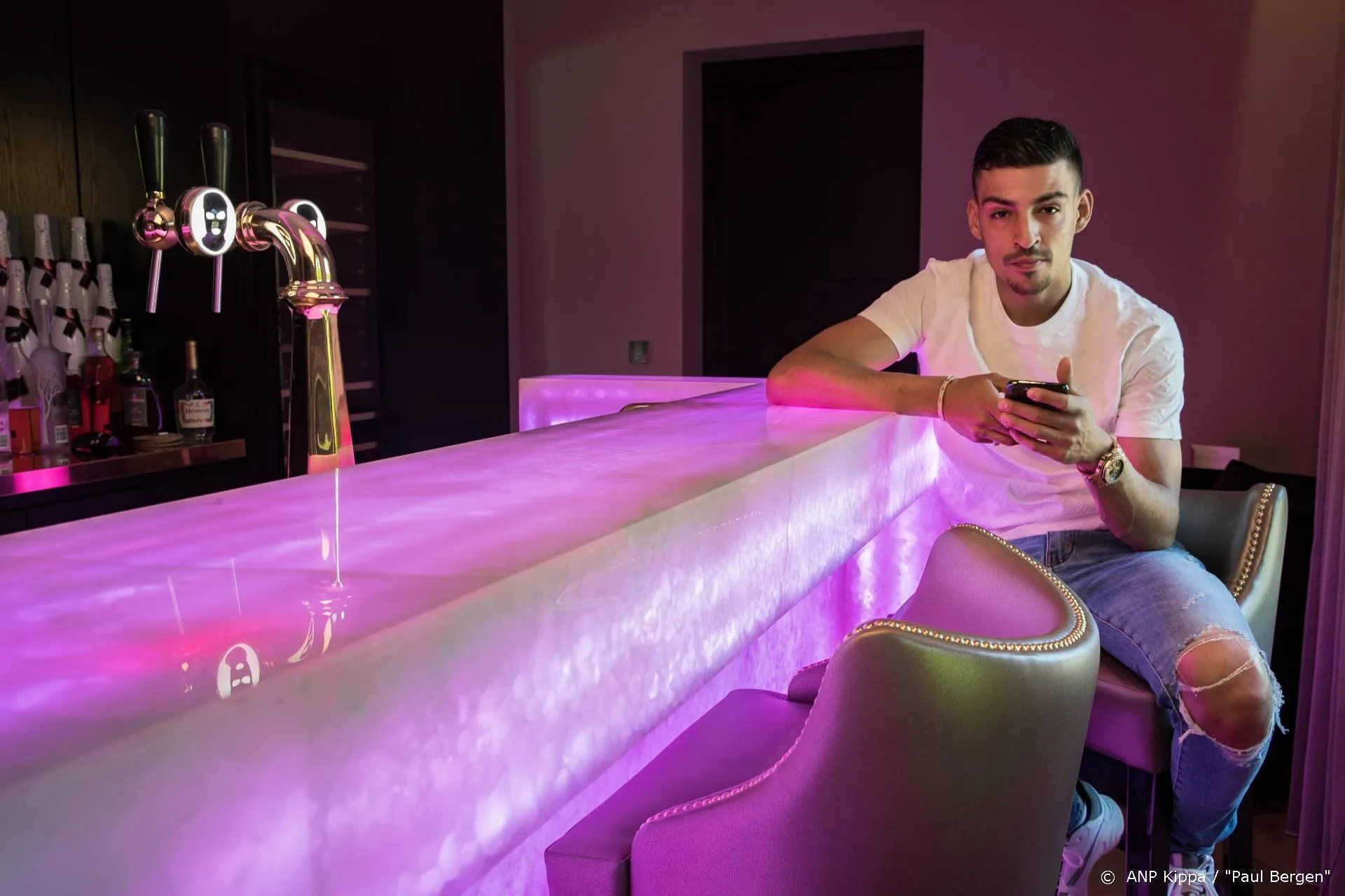 Boef moet eerste plaats aan Pop Smoke laten