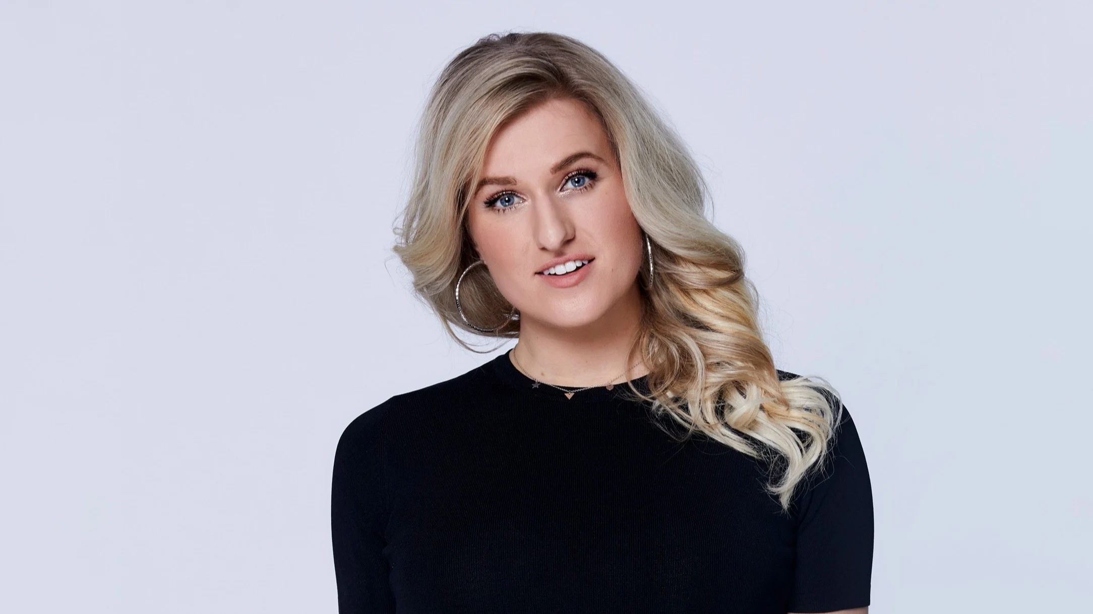 Britt Dekker tekent nieuw driejarig contract bij Talpa