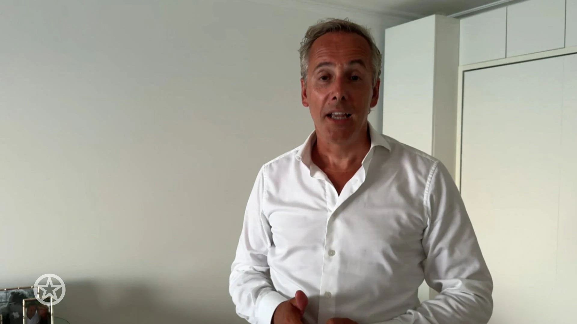 Paul de Leeuw verkoopt eindelijk zijn villa