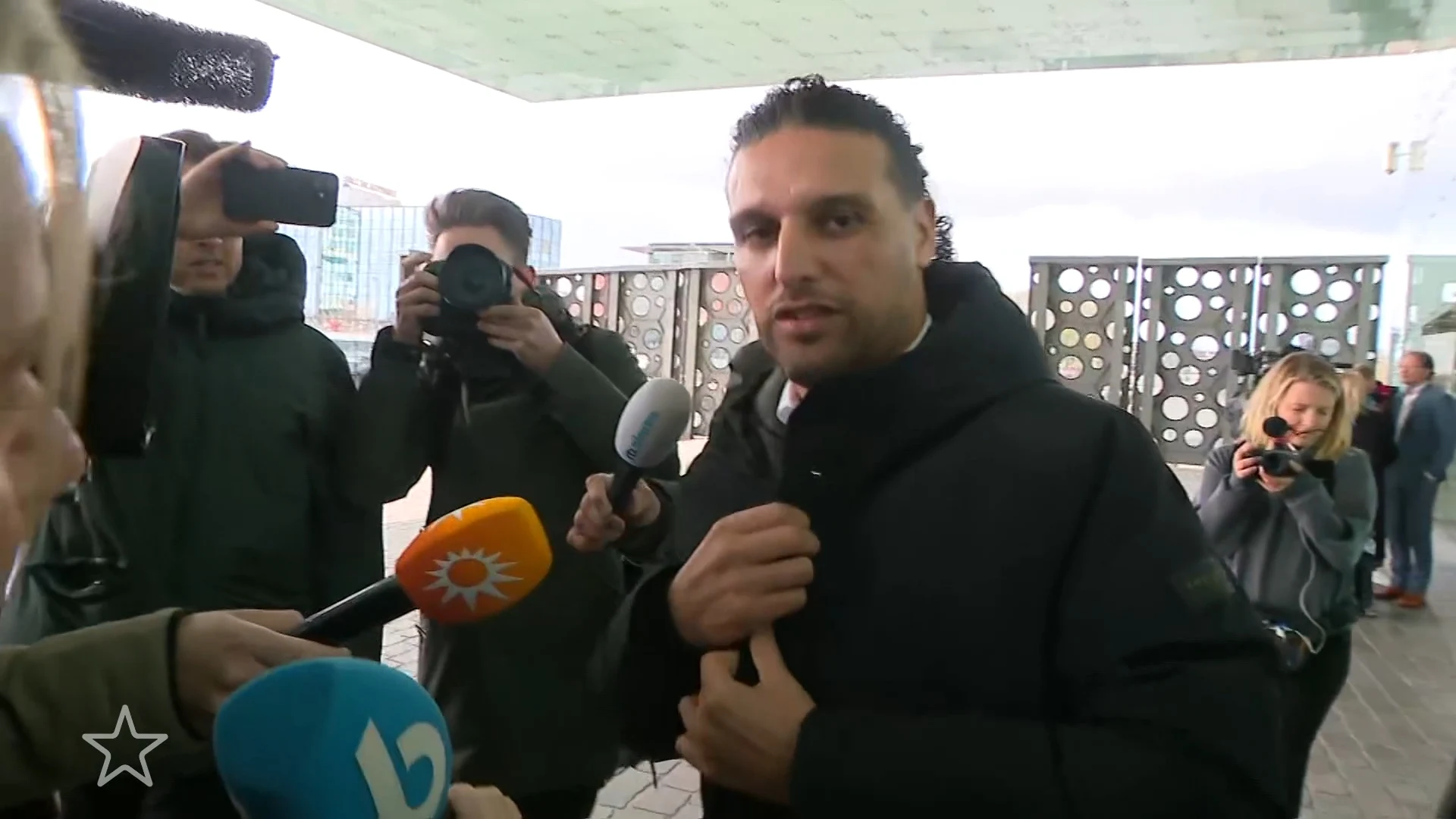 Ali B tegen de pers: 'Ik ga geen vragen beantwoorden'