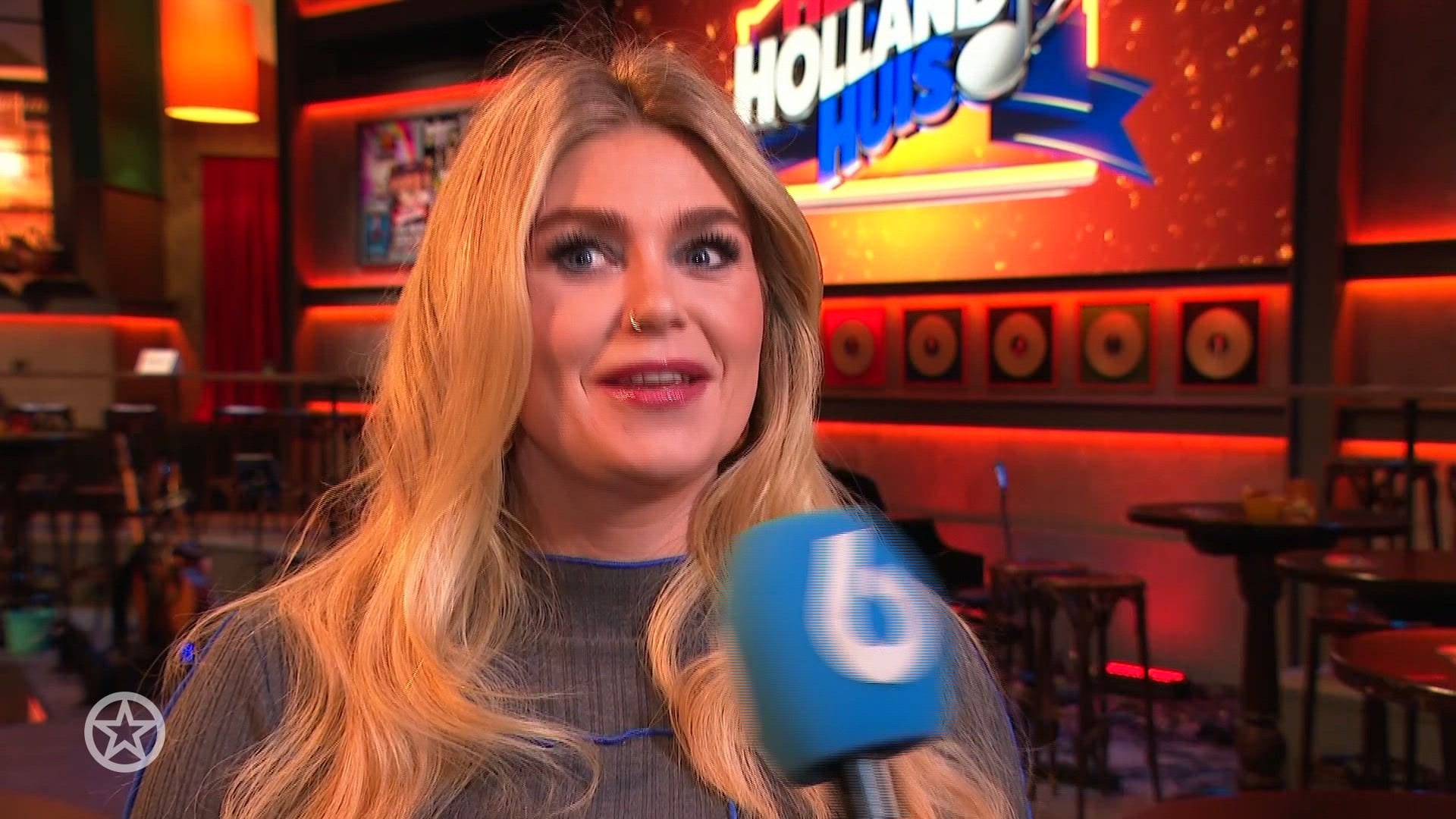 Roxeanne Hazes trots op broer André