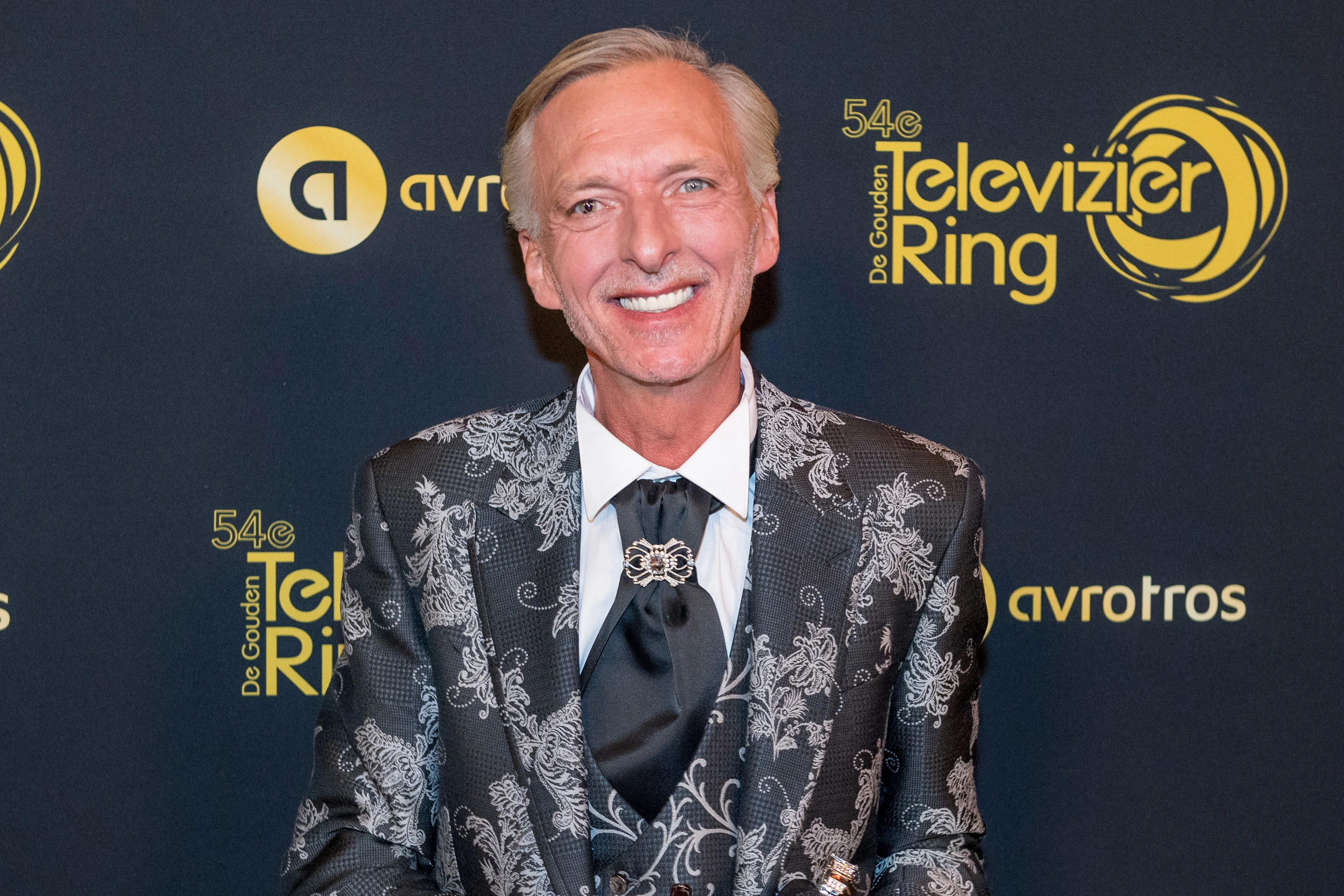 Martien Meiland voelt zich bekeken in supermarkt