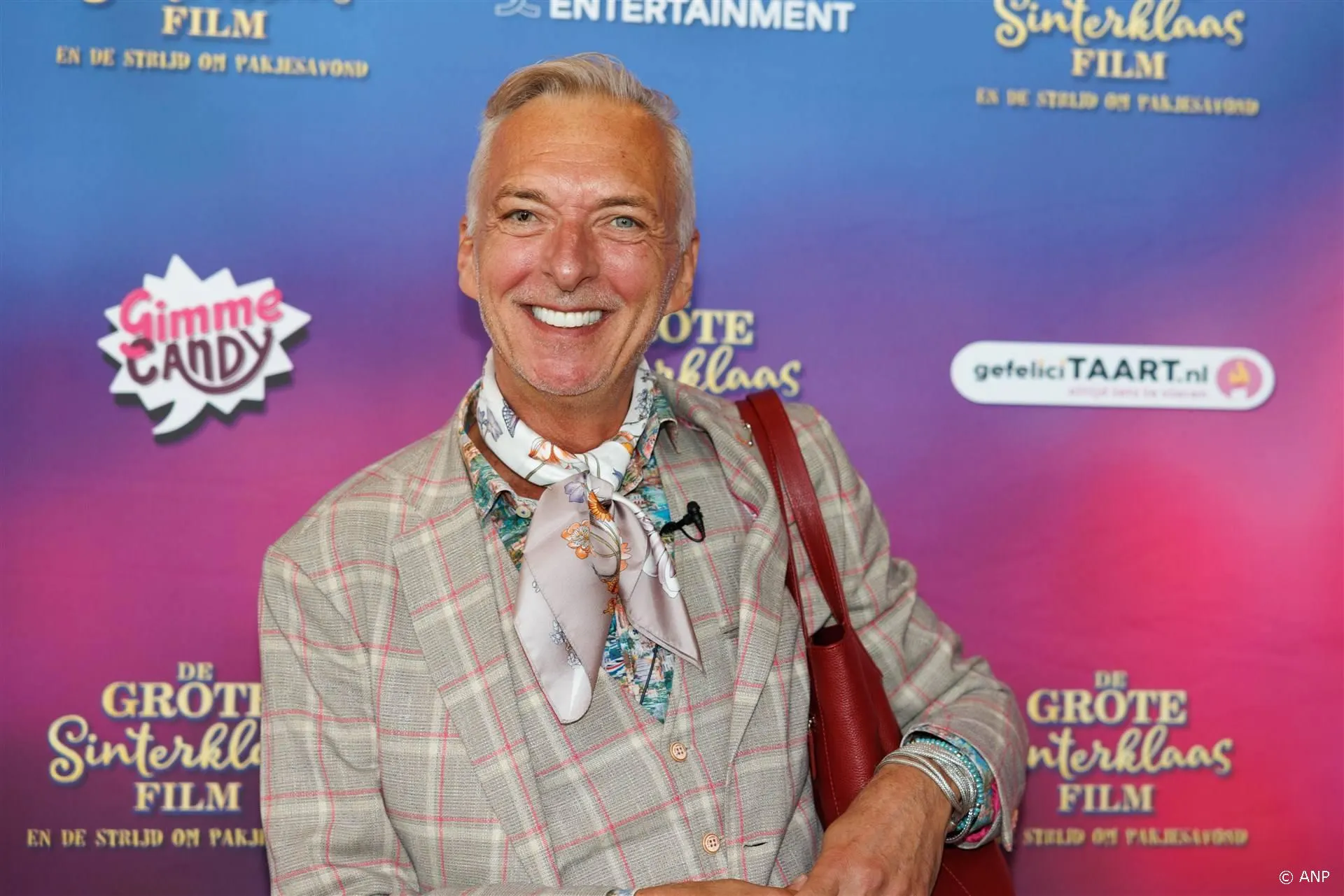 Martien Meiland wil deze bekende zanger in zijn bioscoopfilm