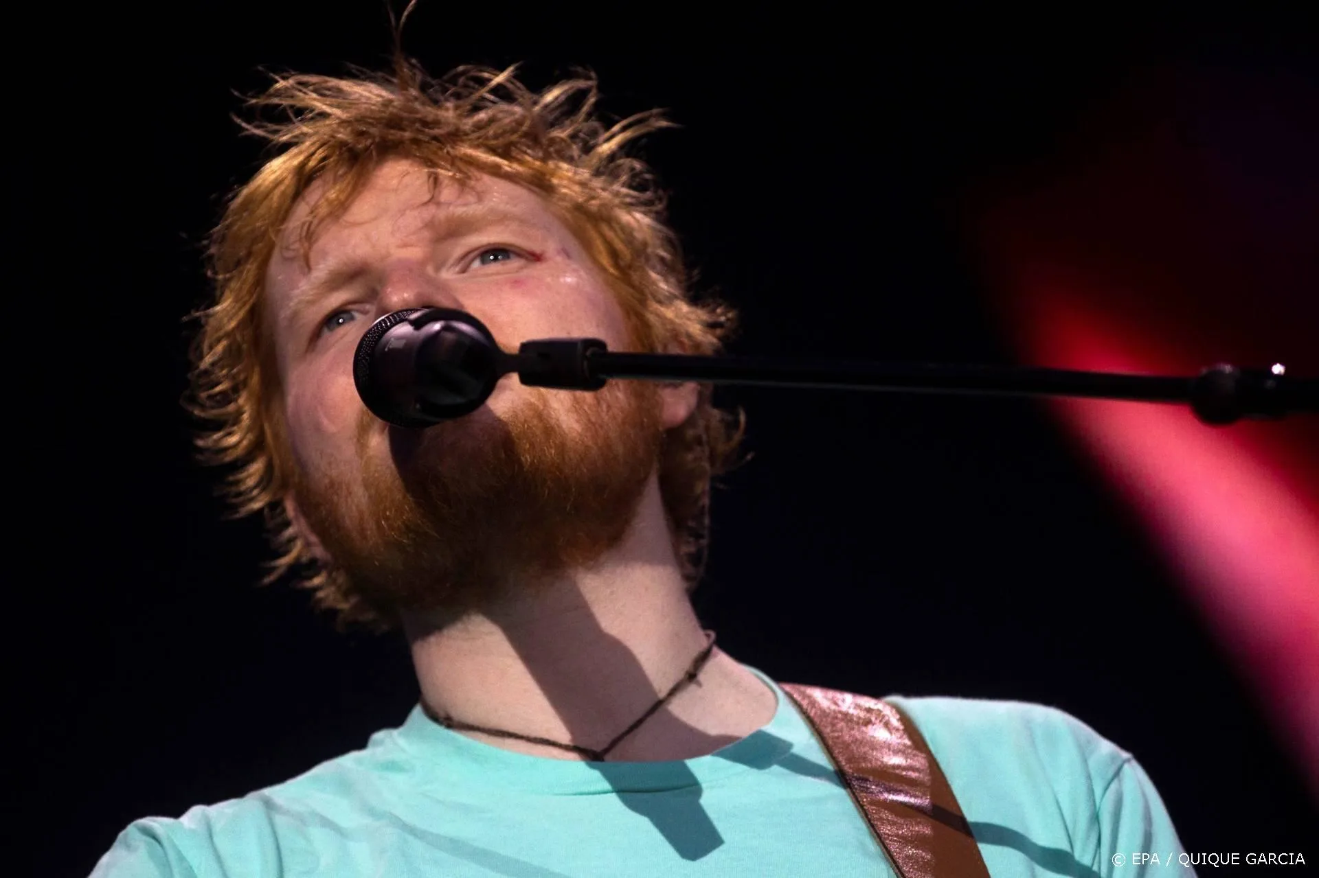 Ed Sheeran kondigt nieuwe muziek aan