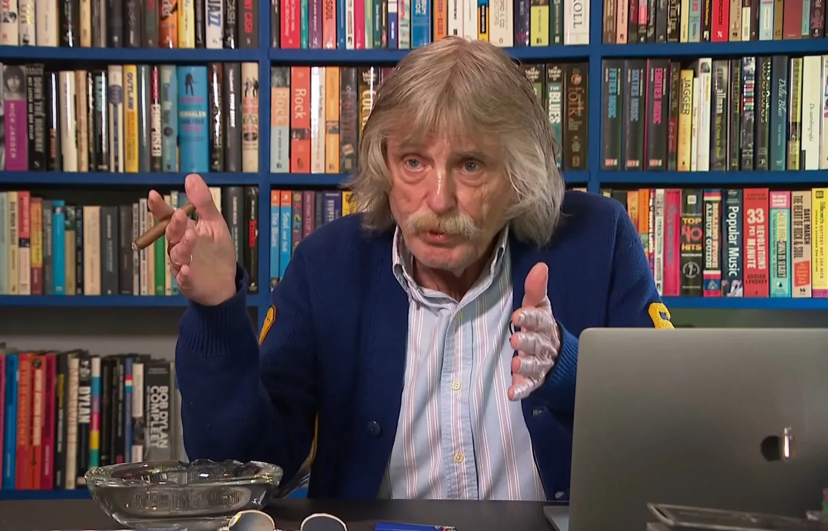 Johan Derksen is het roerend eens met Jan Slagter over Eus