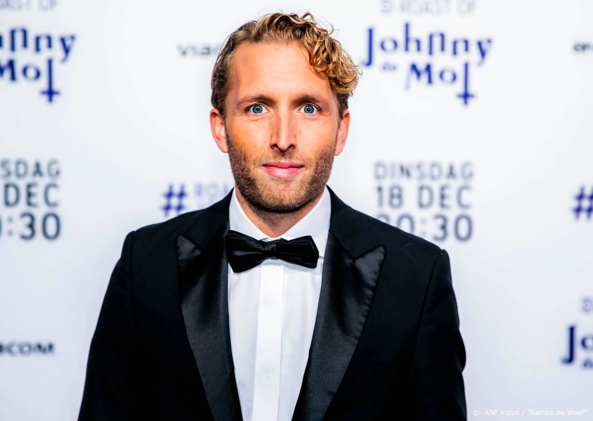 Peter Pannekoek is eerste cabaretier met gebarentolk op NPO