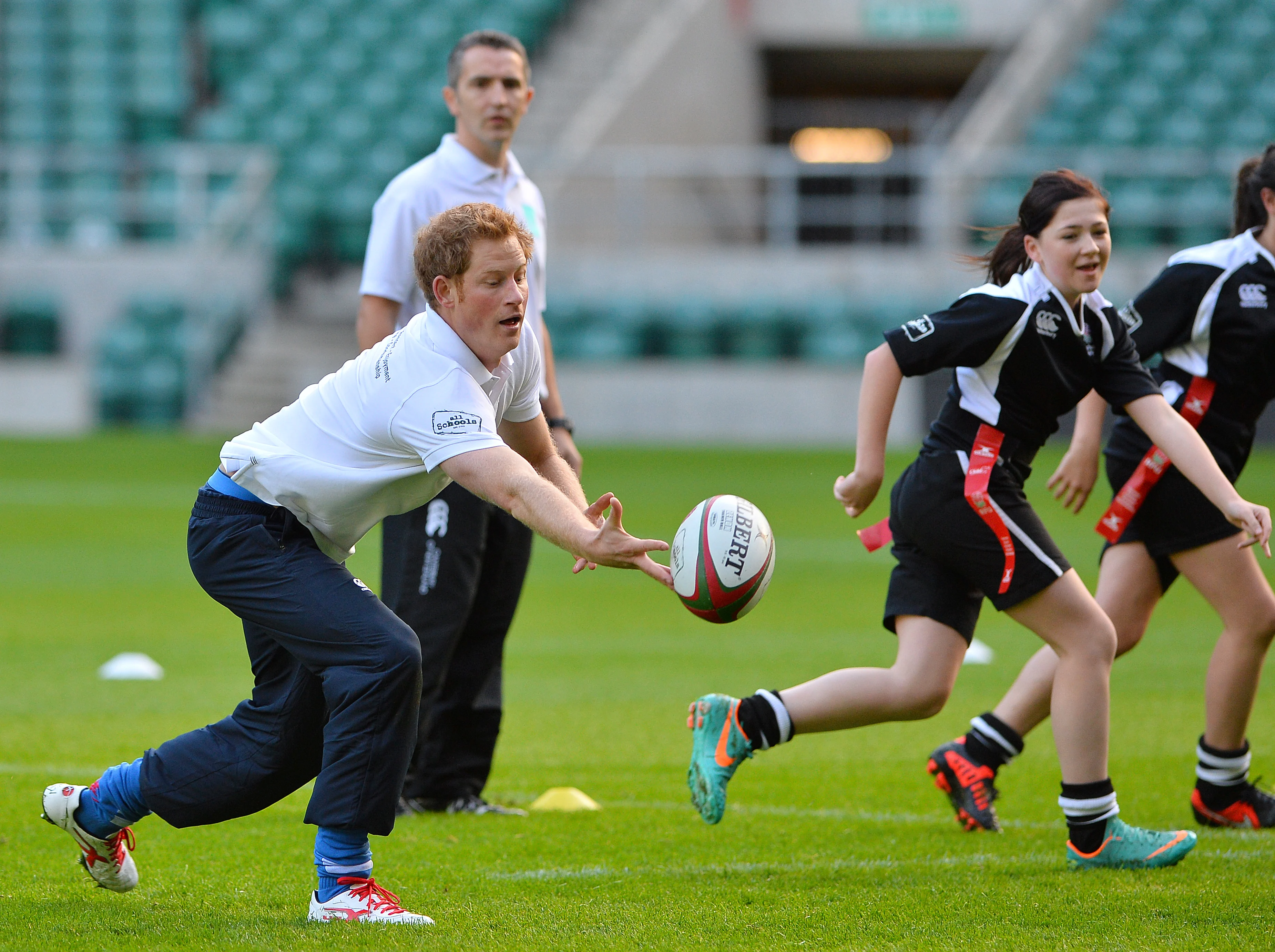 Prins Harry maakt video voor WK rugby