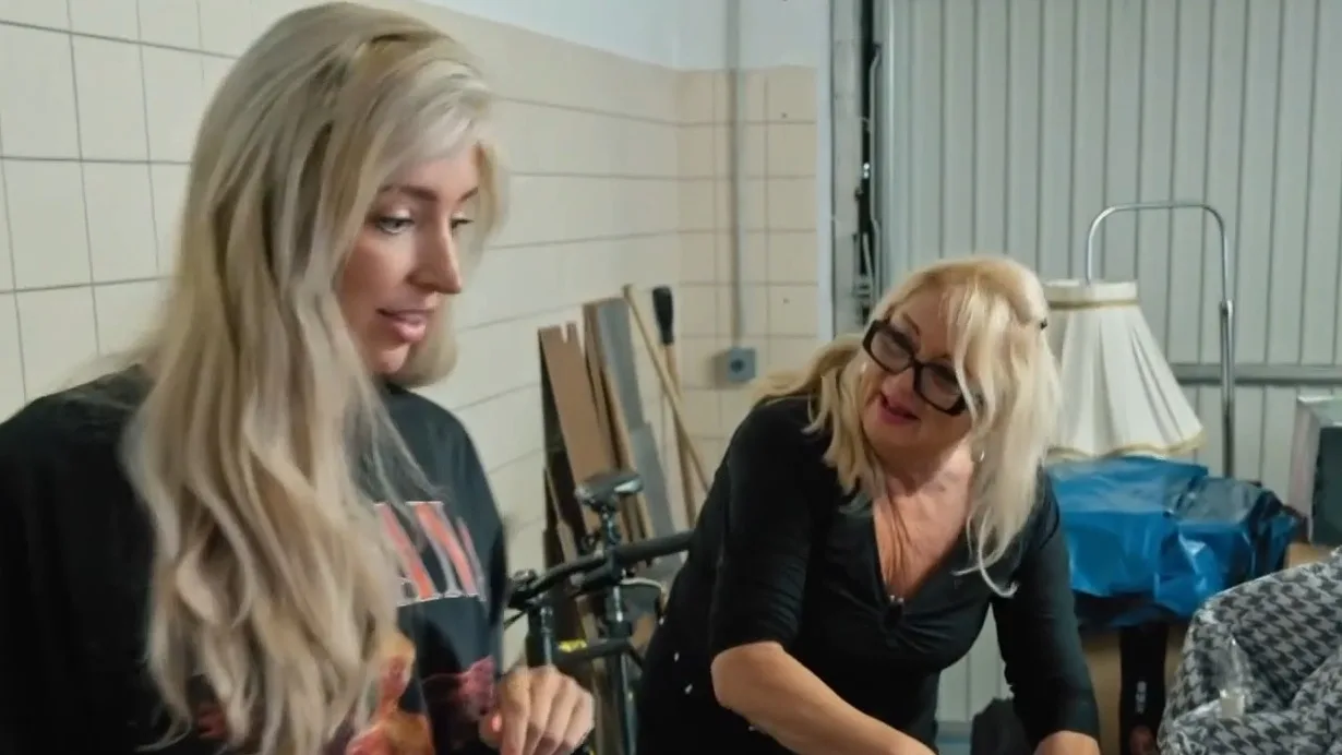 'Mama Mo' sneert naar ex-schoondochter: 'Dom dat Denise dat heeft gedaan'