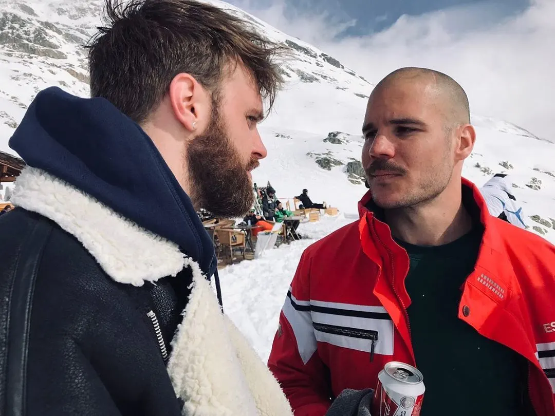 Tim Hofman aangeslagen door overlijden Jeroen (Over Mijn Lijk)