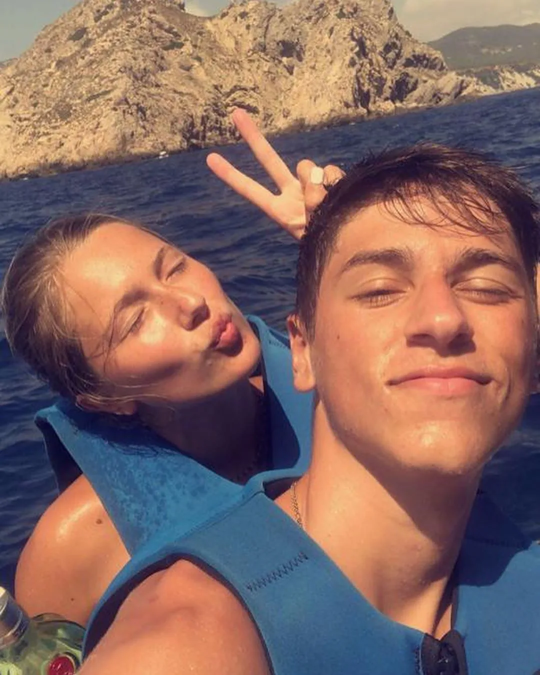 ZIEN: Sem van Dijk deelt romantische vakantiefoto's!