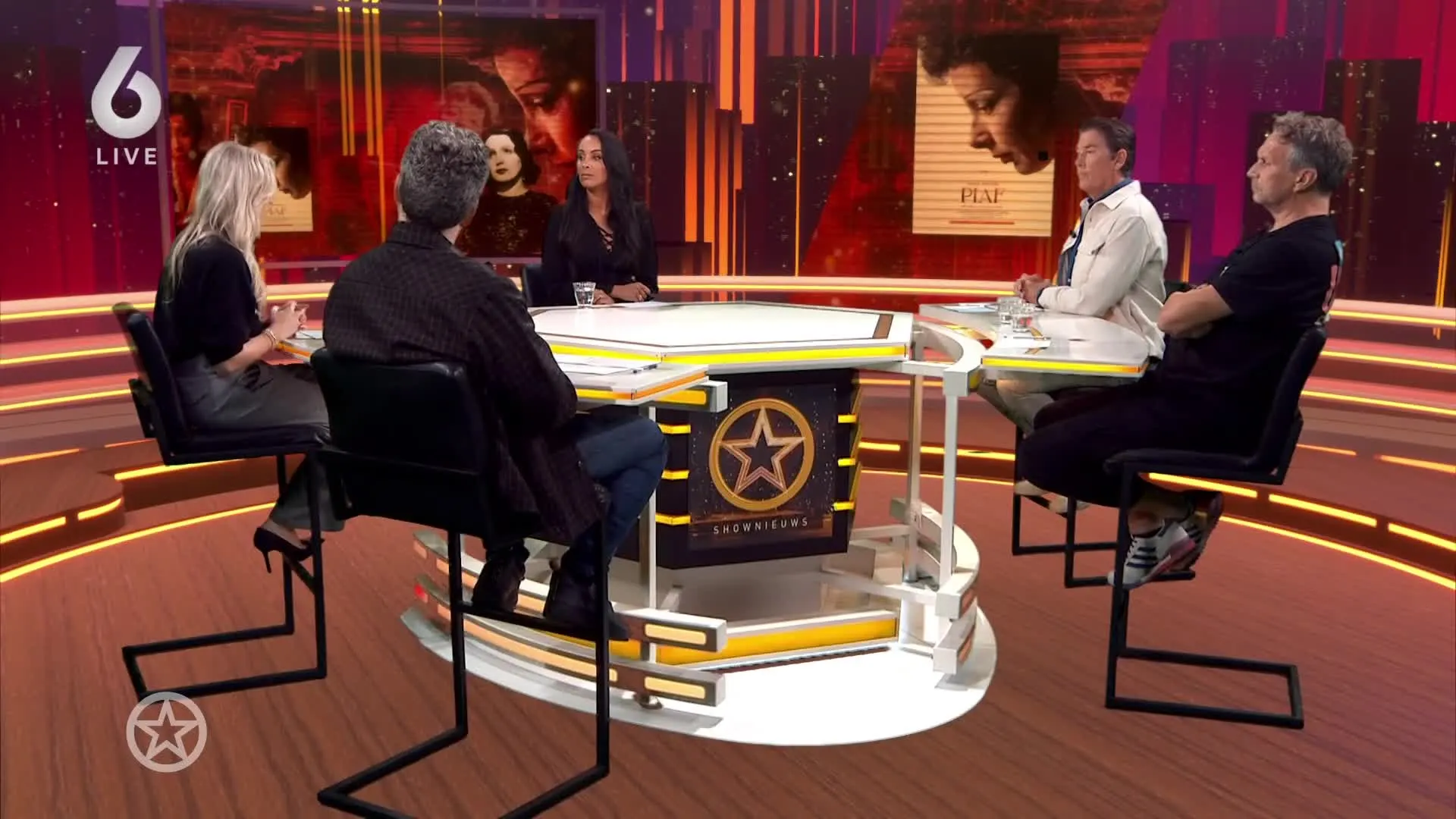 Shownieuws bij de première van Piaf